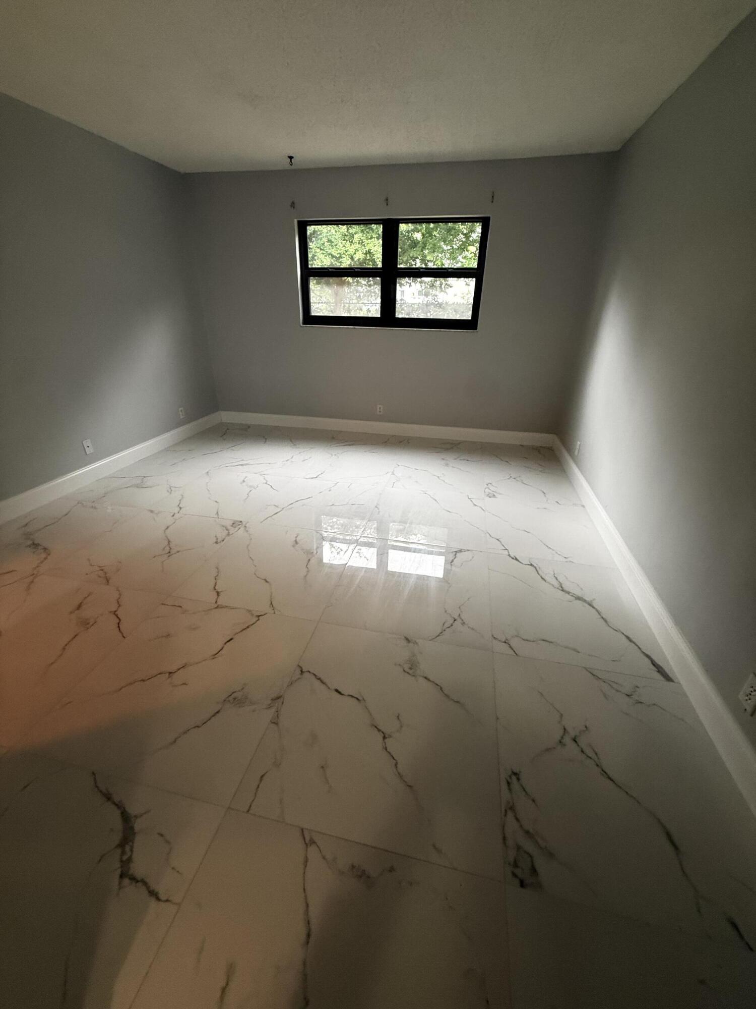 9150 Nw 38th Drive 106 Property Photo 11