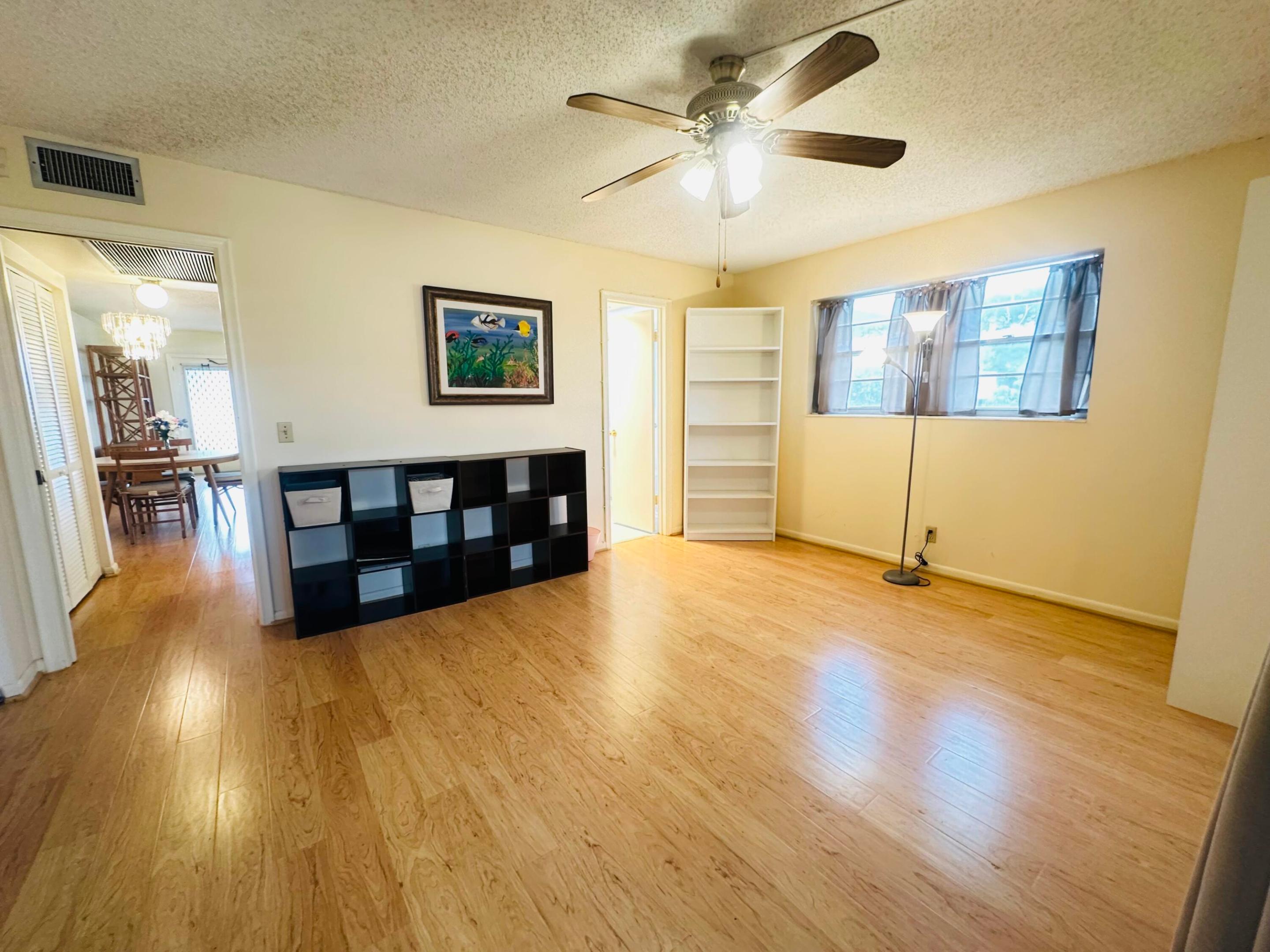 269 Farnham L Property Photo 11