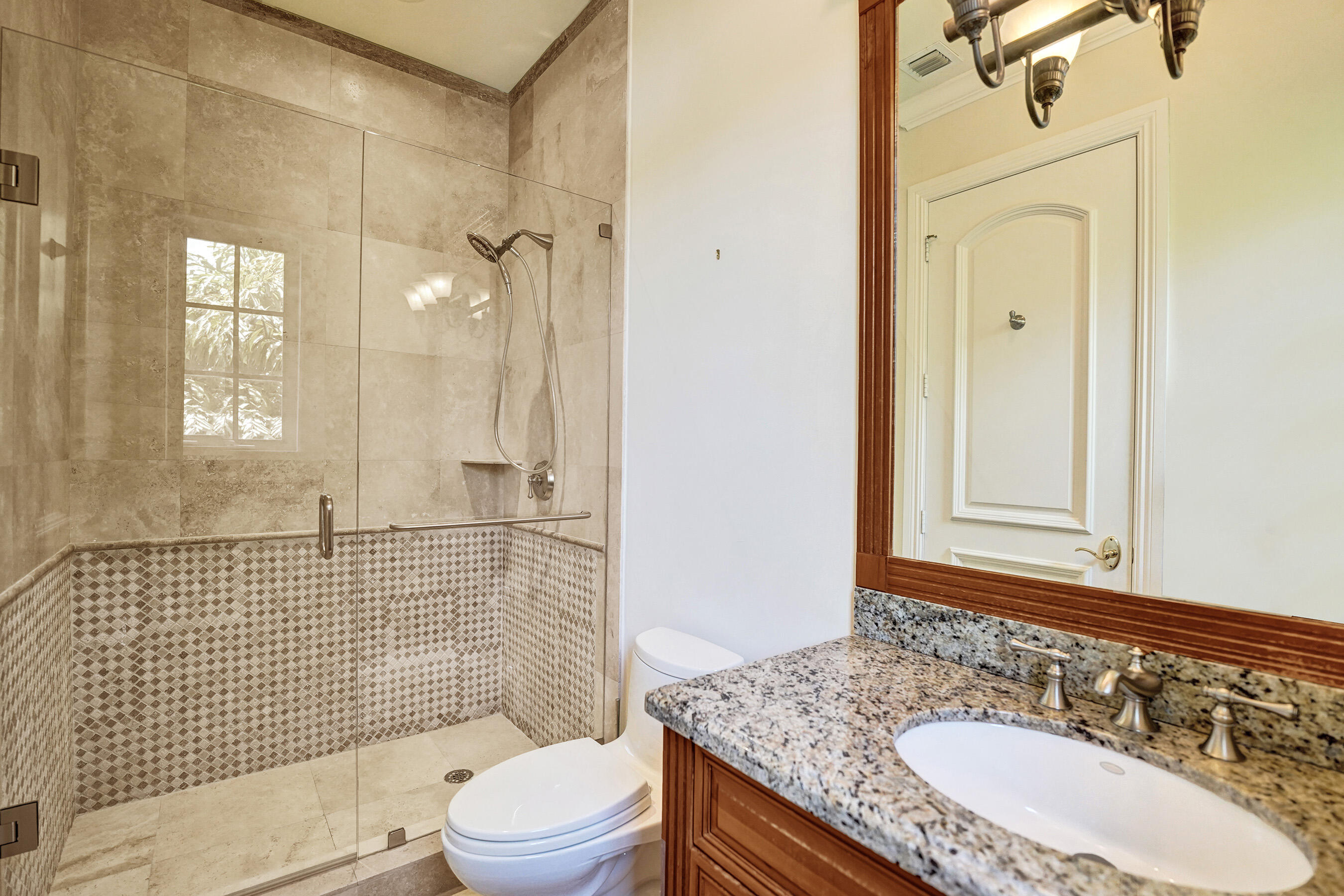 1212 E Lake Drive Property Photo 49