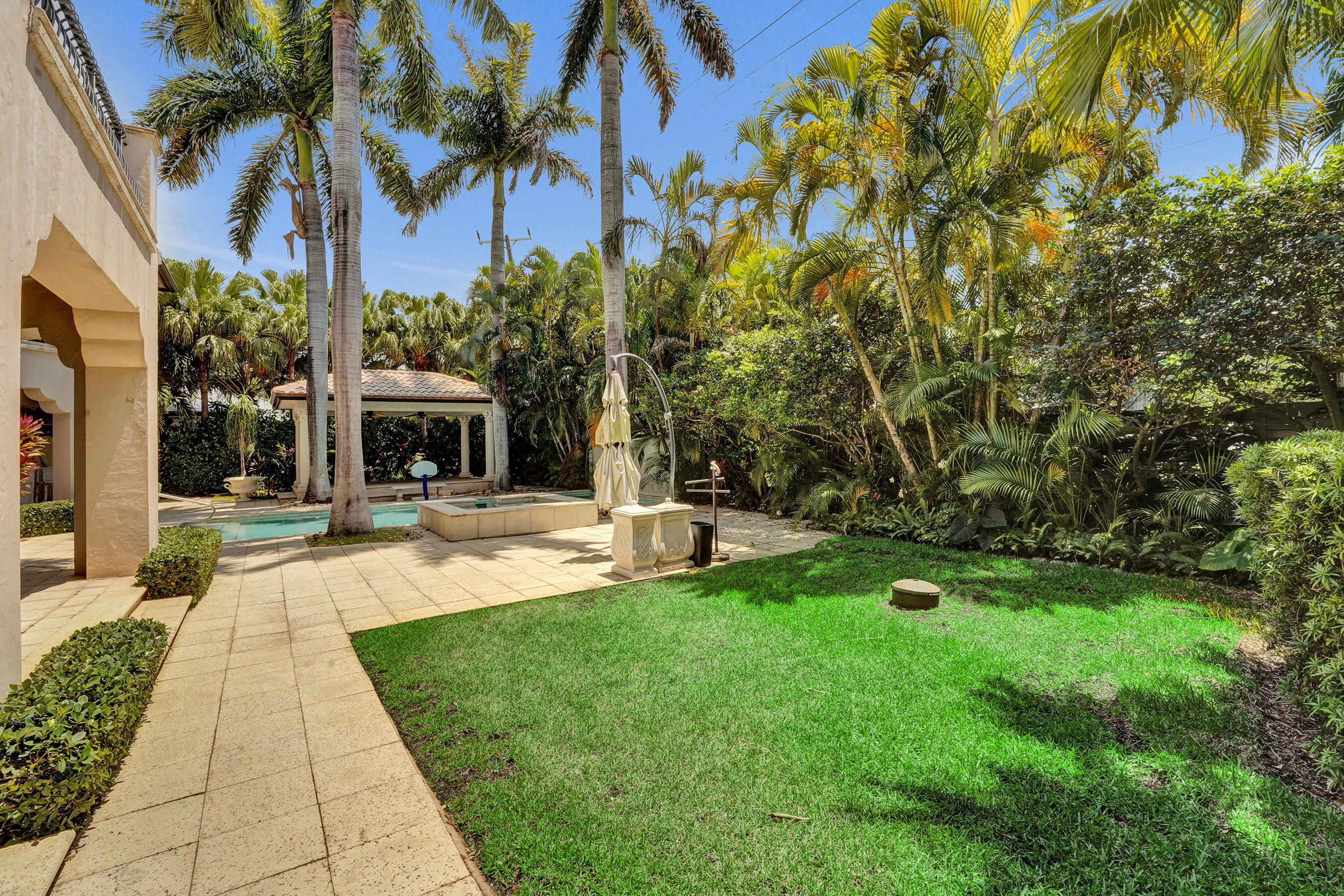 1212 E Lake Drive Property Photo 64