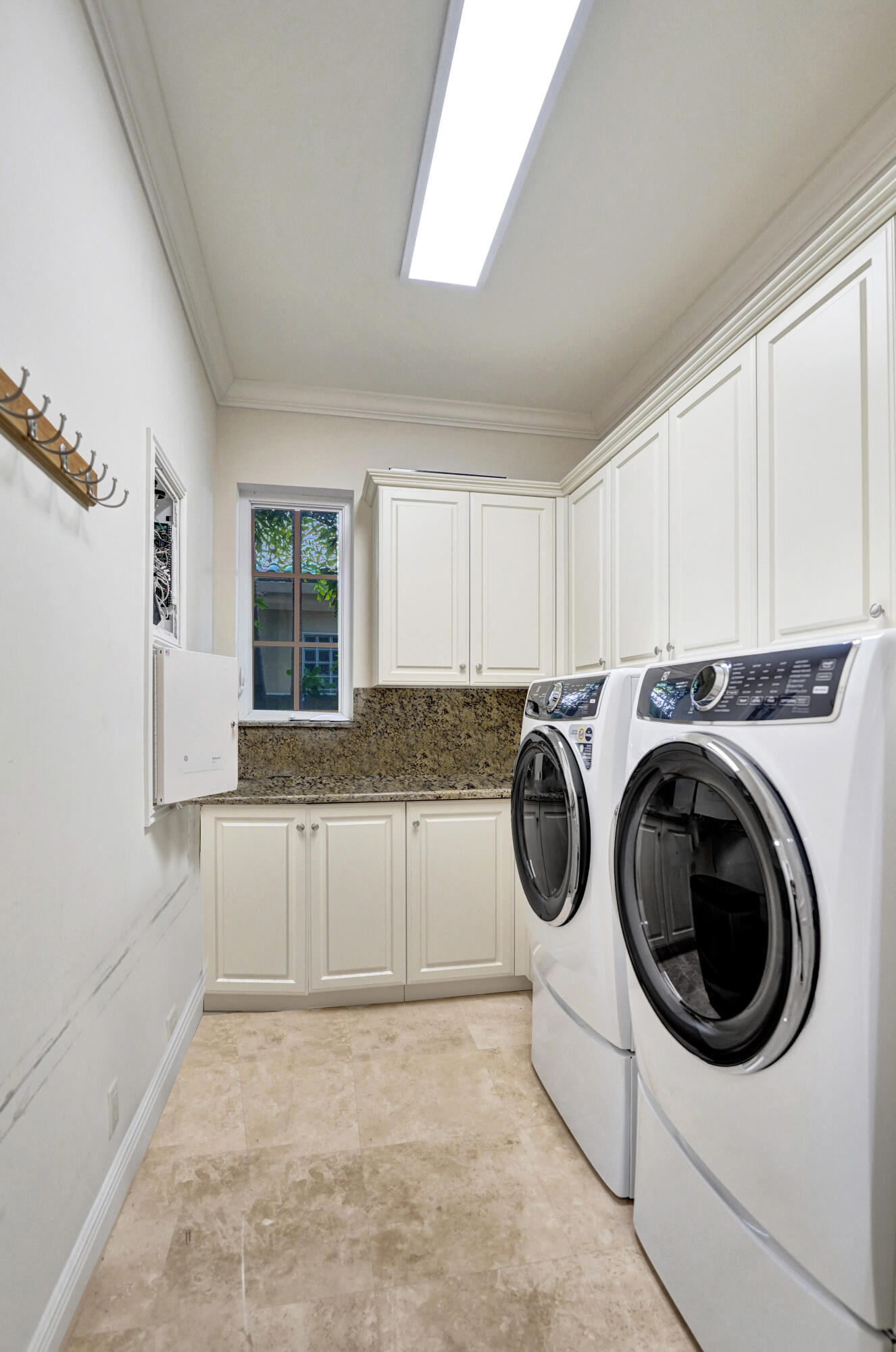 1212 E Lake Drive Property Photo 73