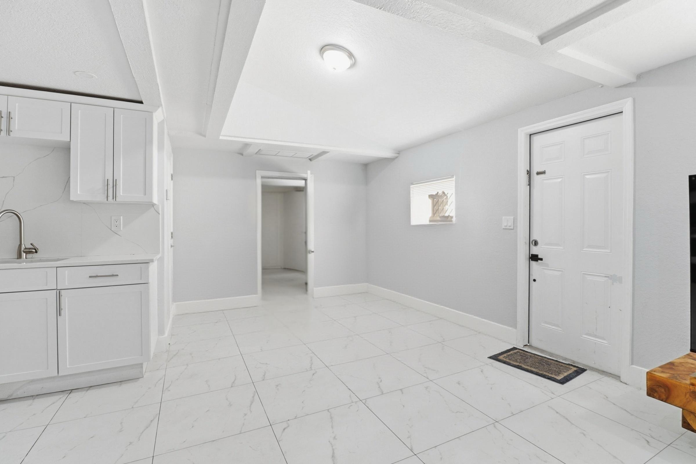 1152 Sunset Road Property Photo 3