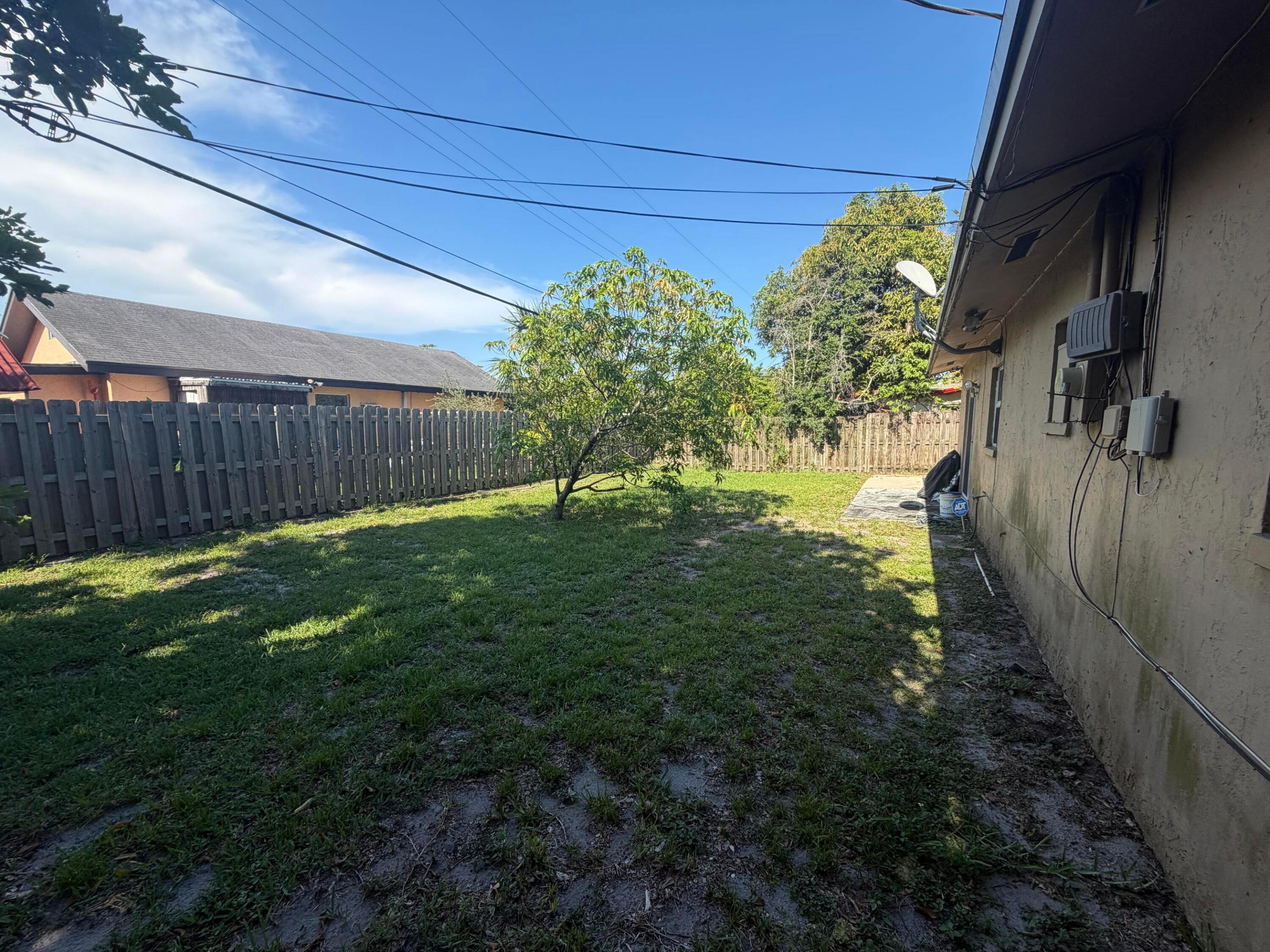 4351 Nw 32nd Court Property Photo 14
