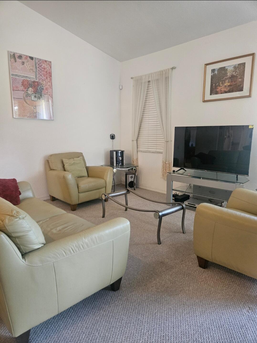 41 Pelton Circle Property Photo 14
