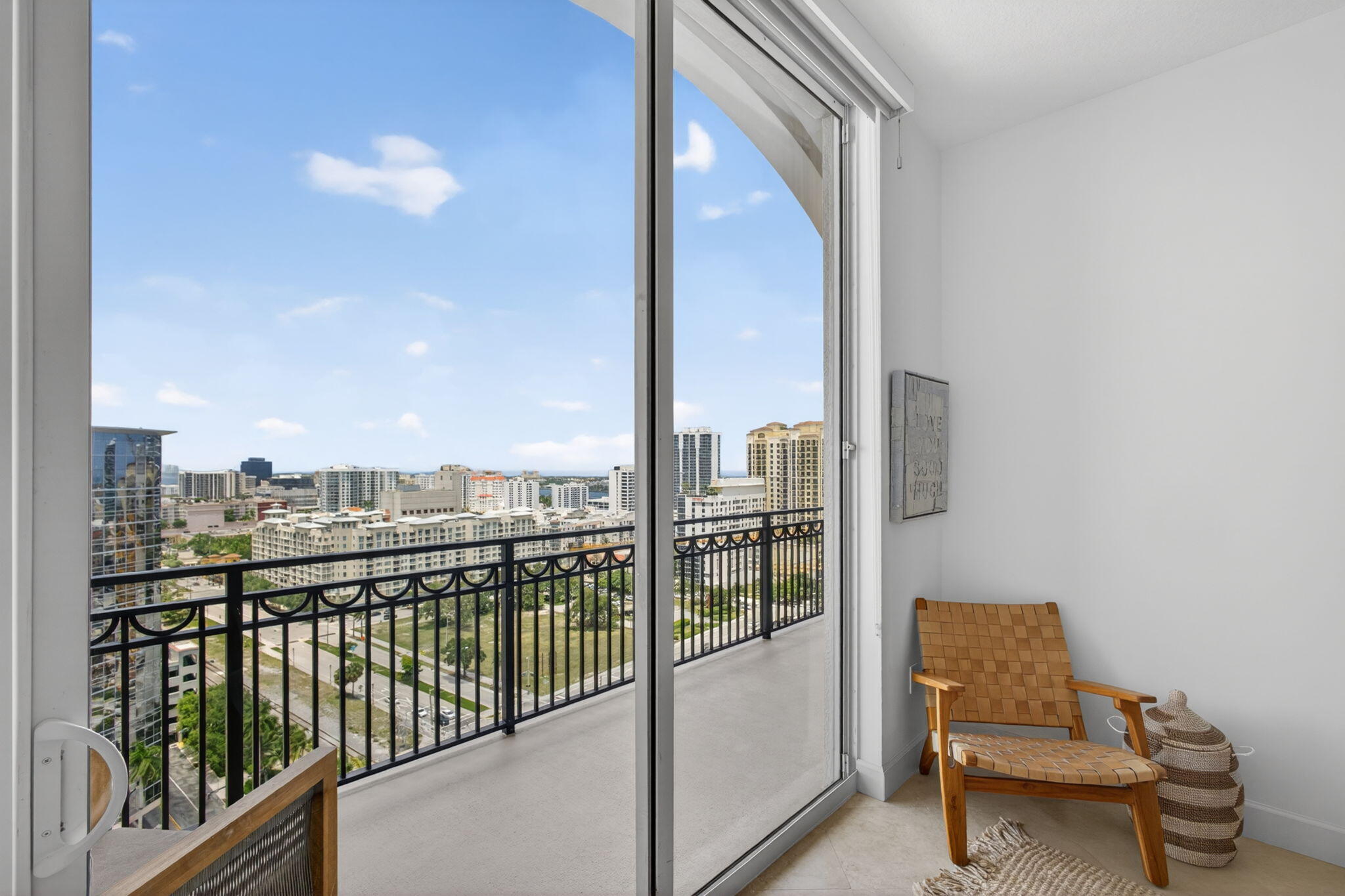 550 Okeechobee Boulevard Uph-04 Property Photo 21