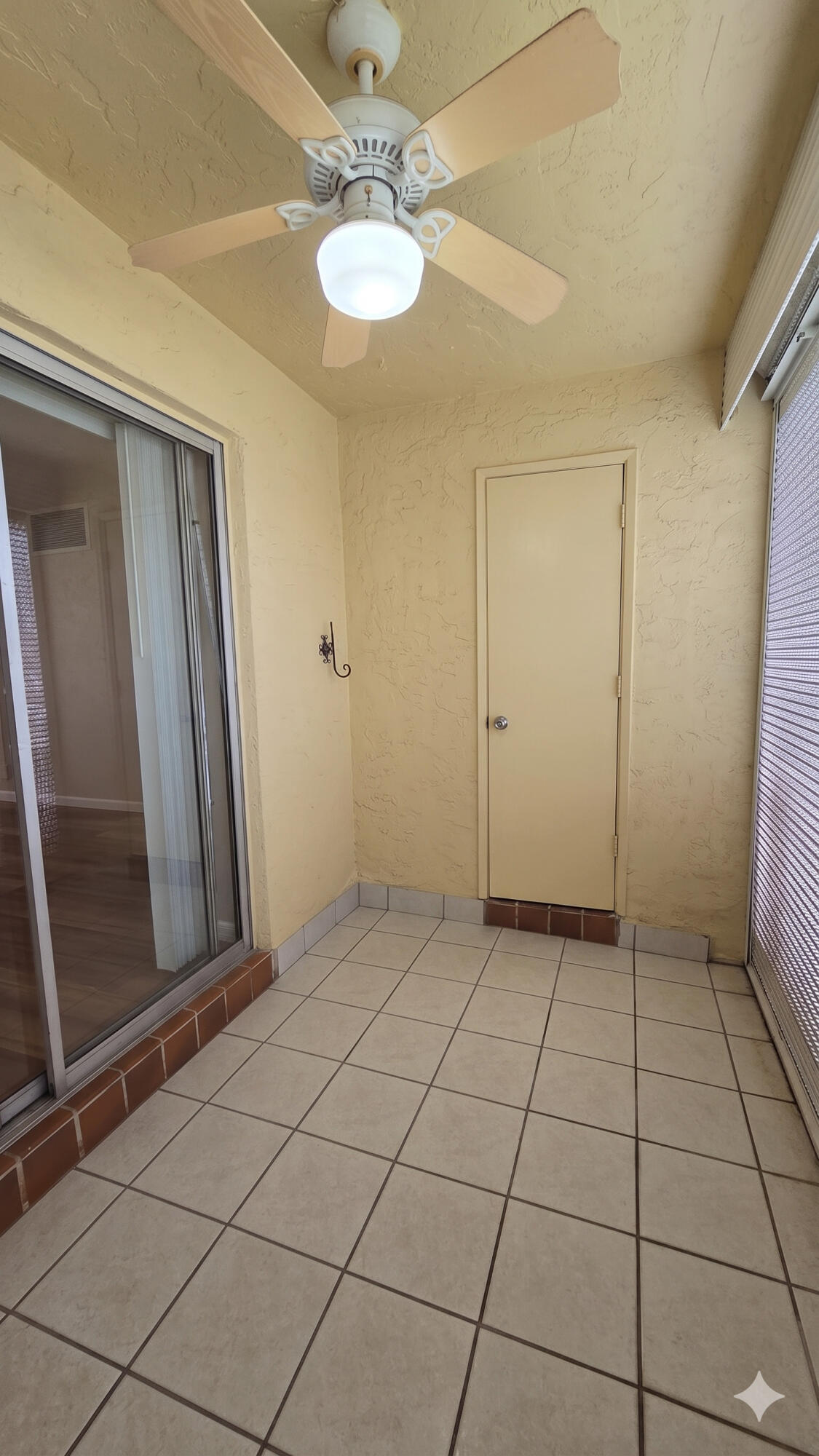 257 S Cypress Road 408 Property Photo 6