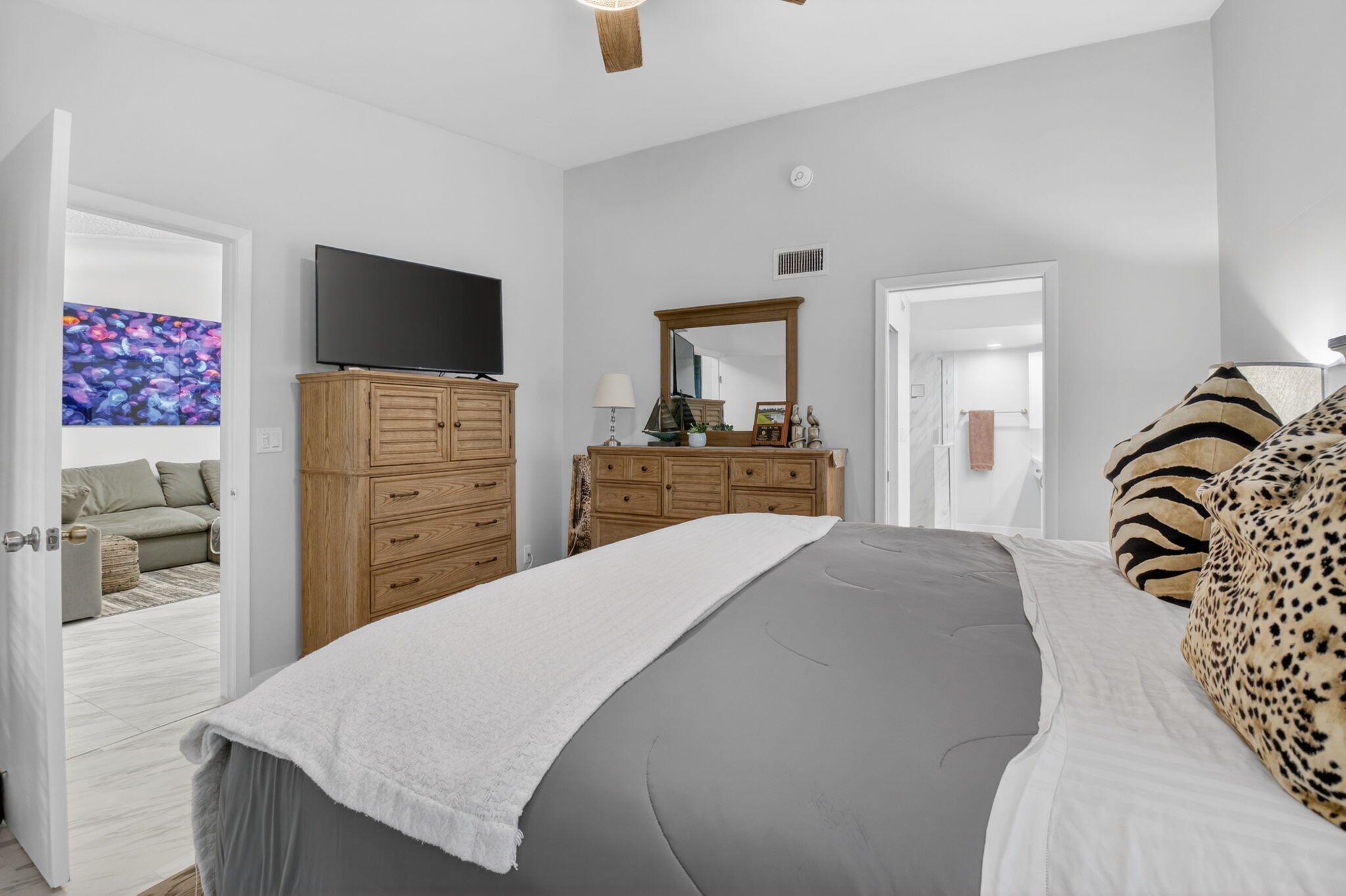 7563 Glendevon Lane 1306 Property Photo 18