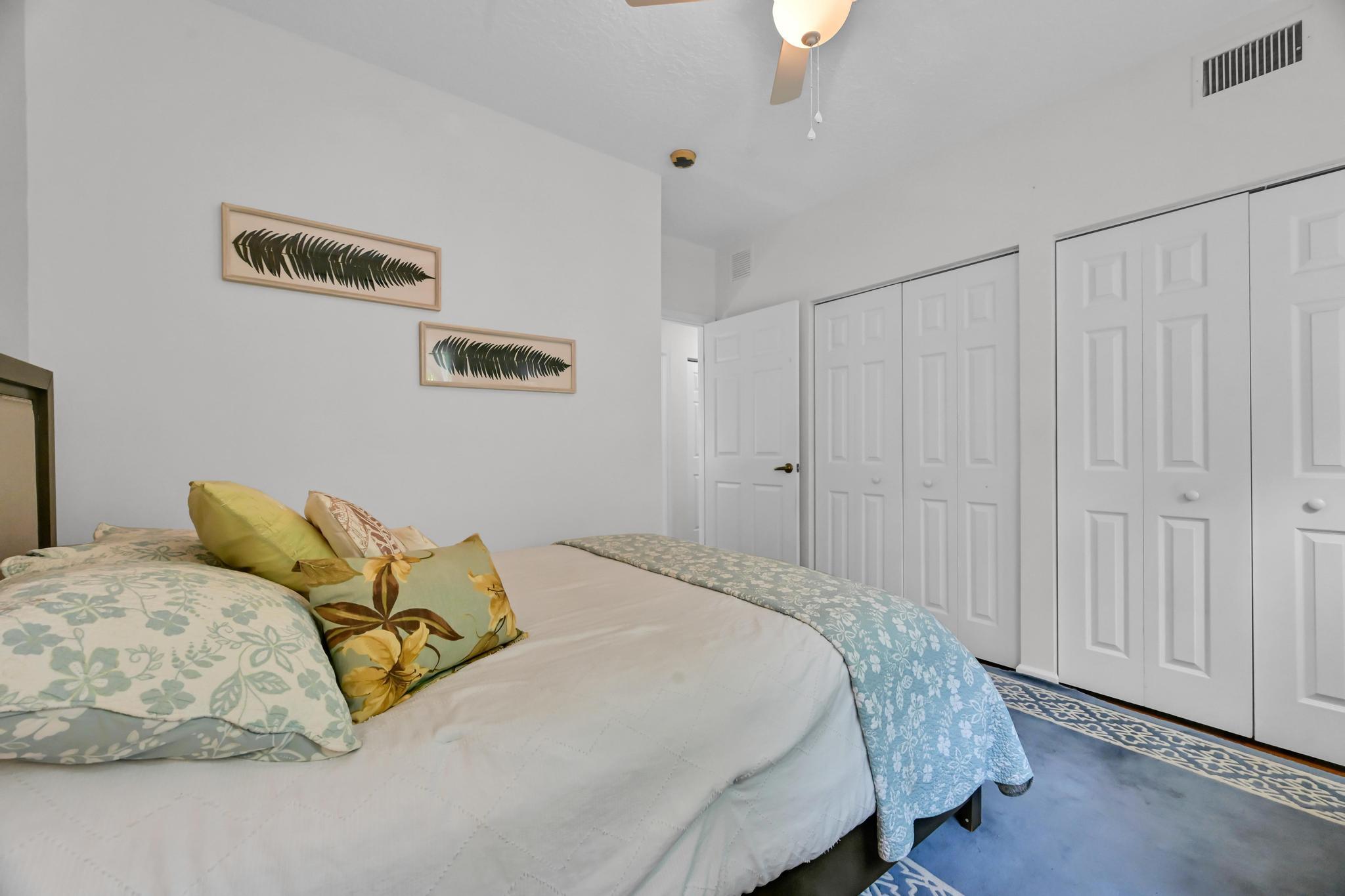568 7th Square Property Photo 24