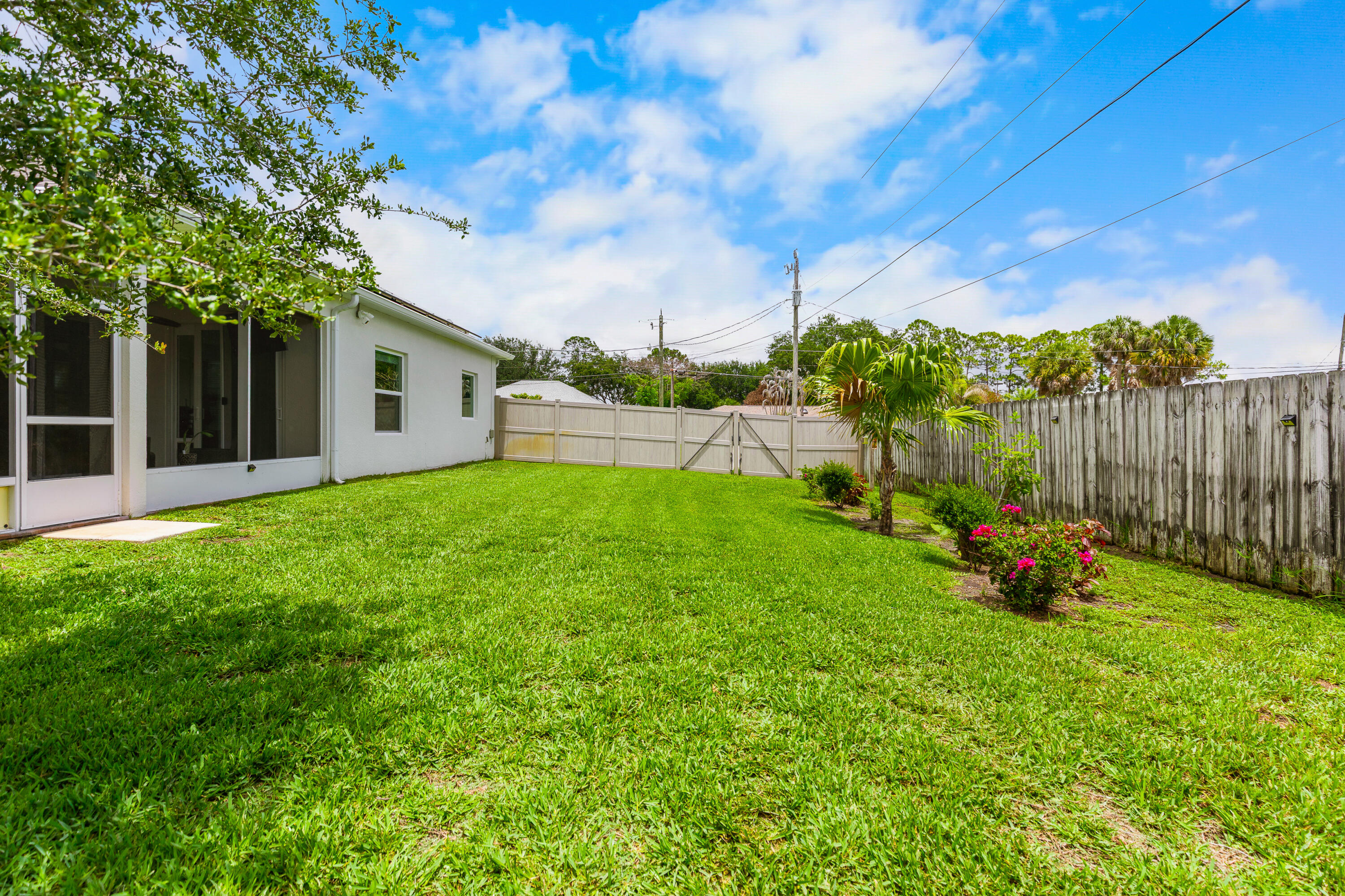 1502 Sw Kosnar Avenue Property Photo 49