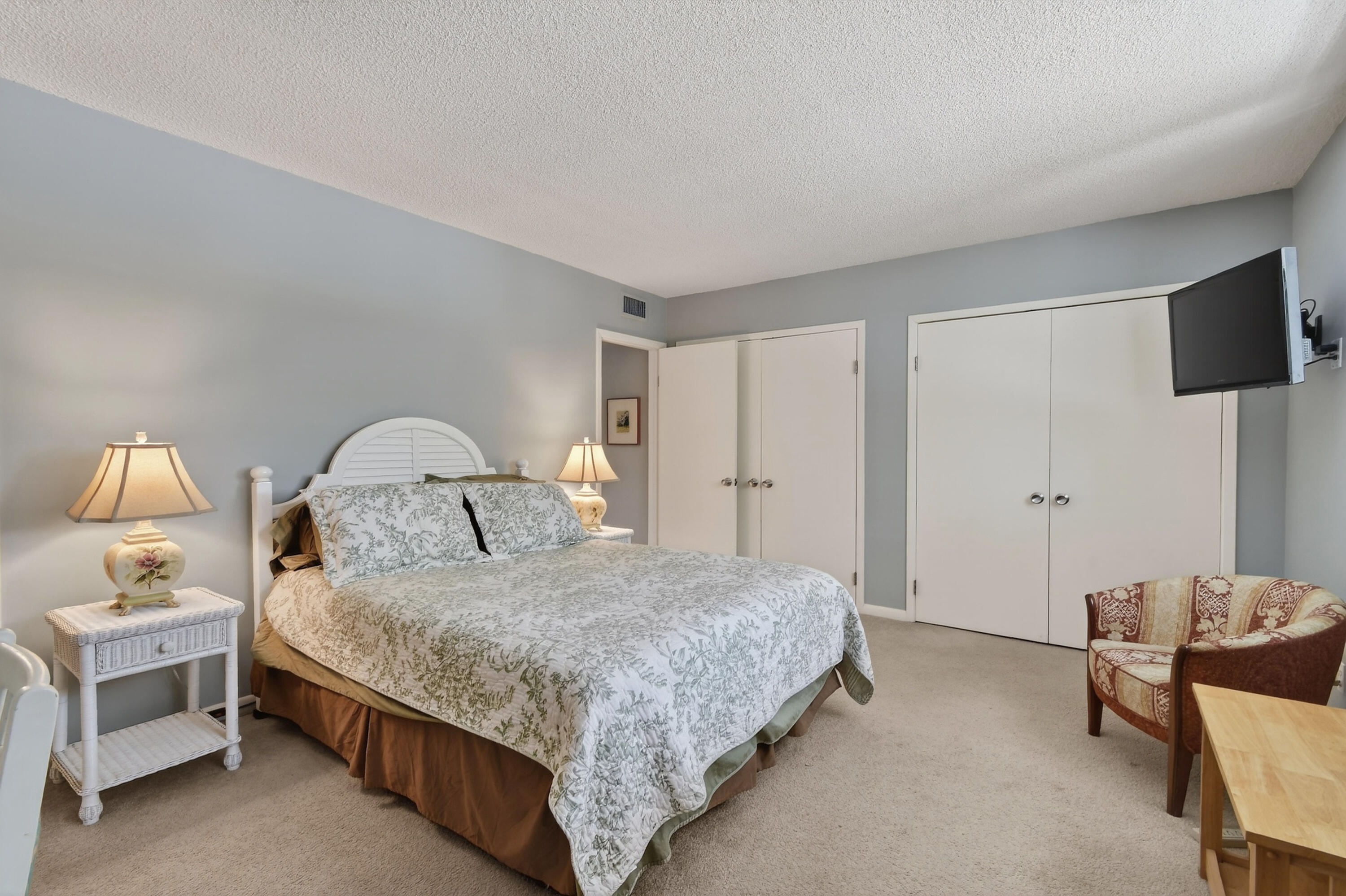 139 Sunrise Avenue Property Photo 8