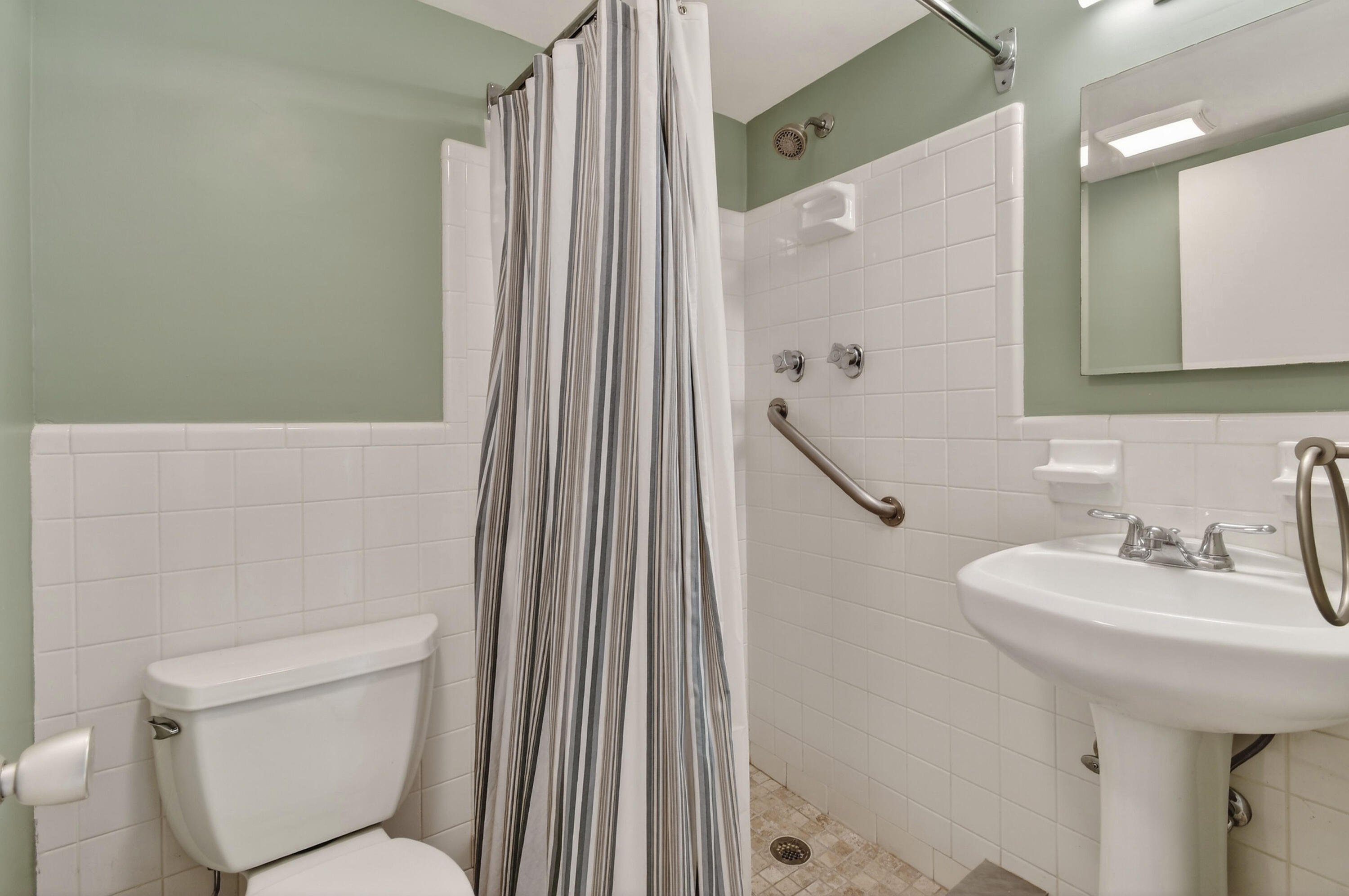 139 Sunrise Avenue Property Photo 13