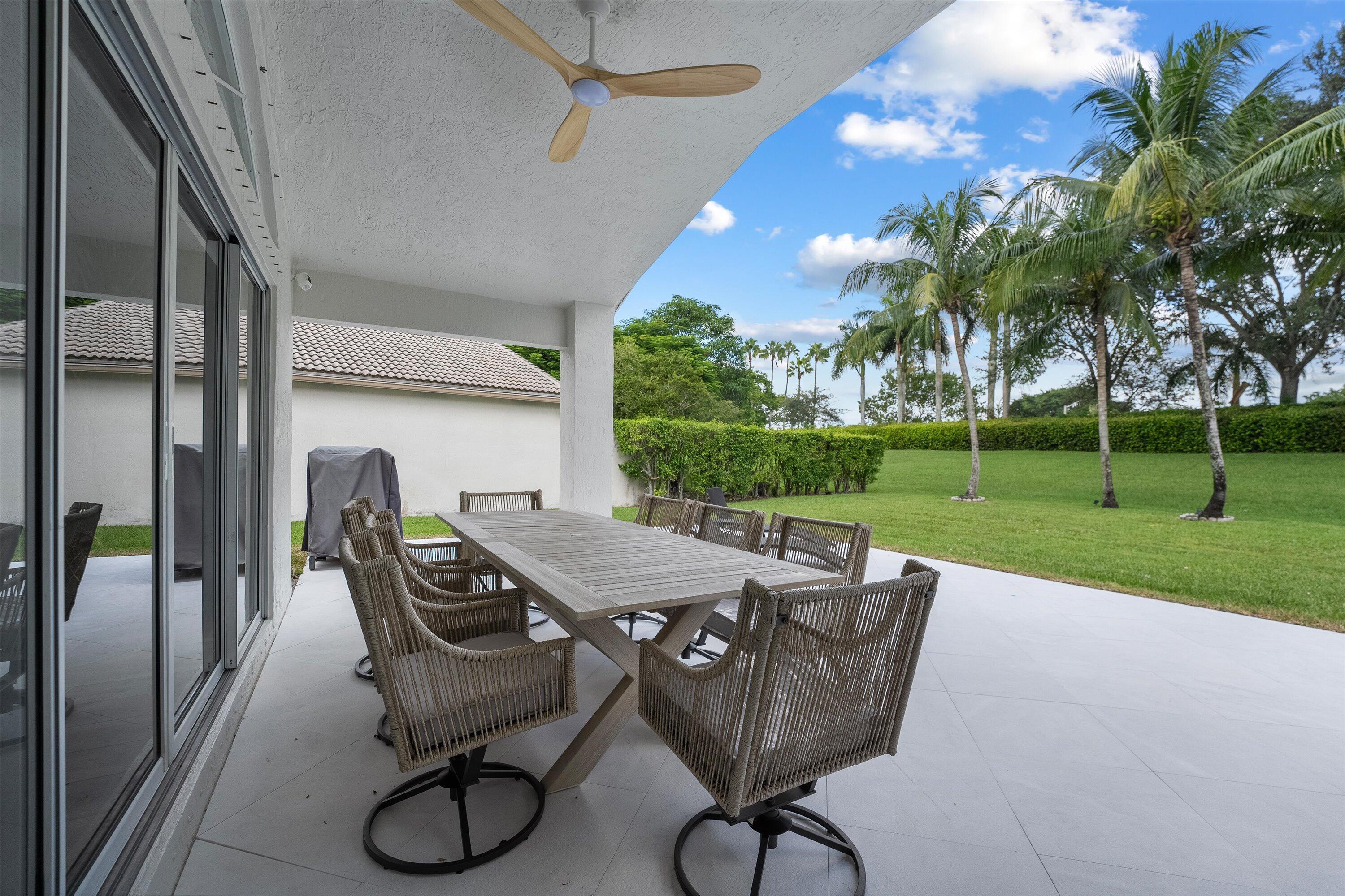 4033 Bluff Harbor Way Property Photo 14