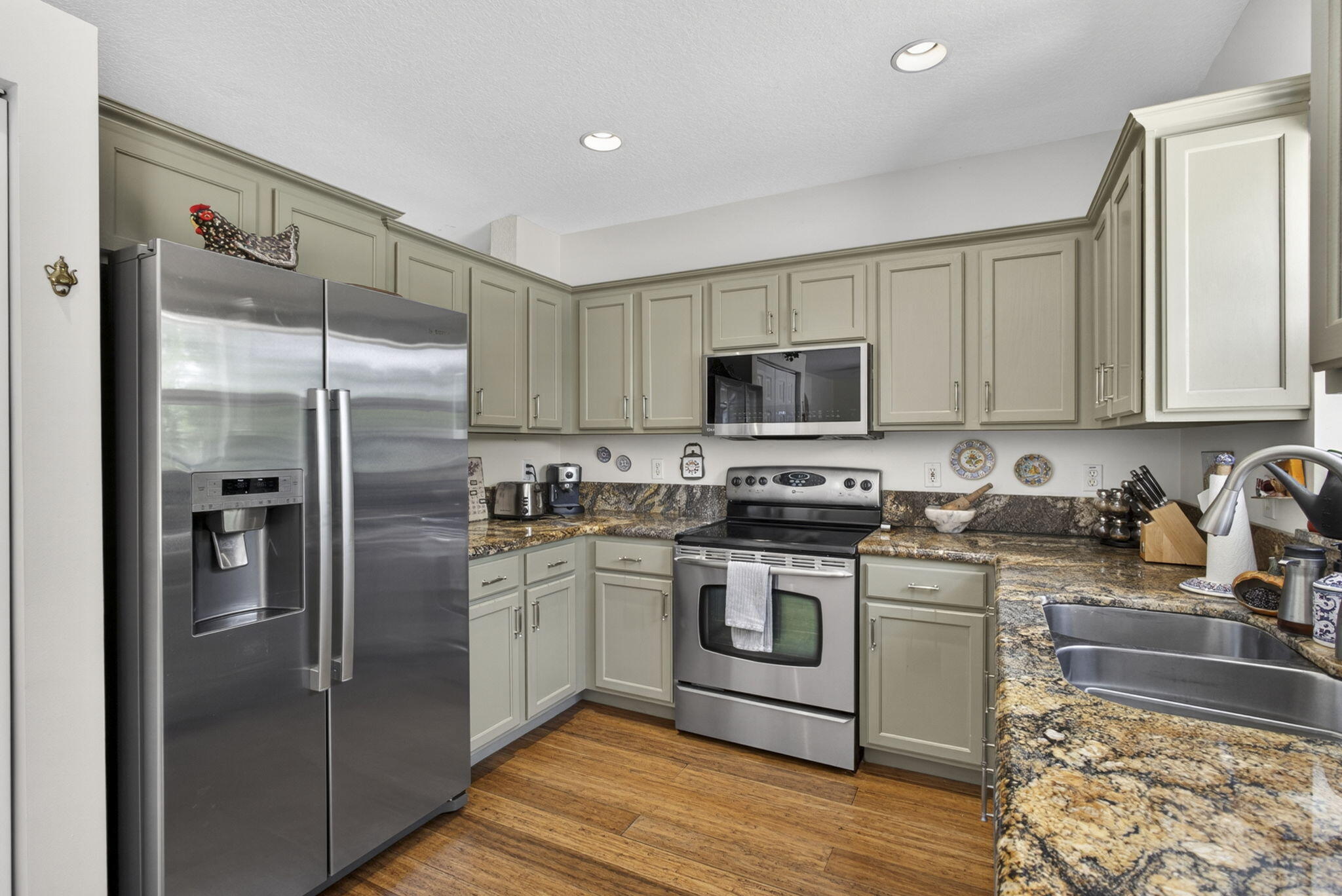 4017 Bluff Harbor Way Property Photo 12