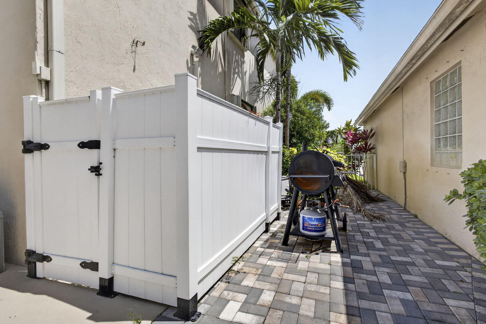 4017 Bluff Harbor Way Property Photo 39