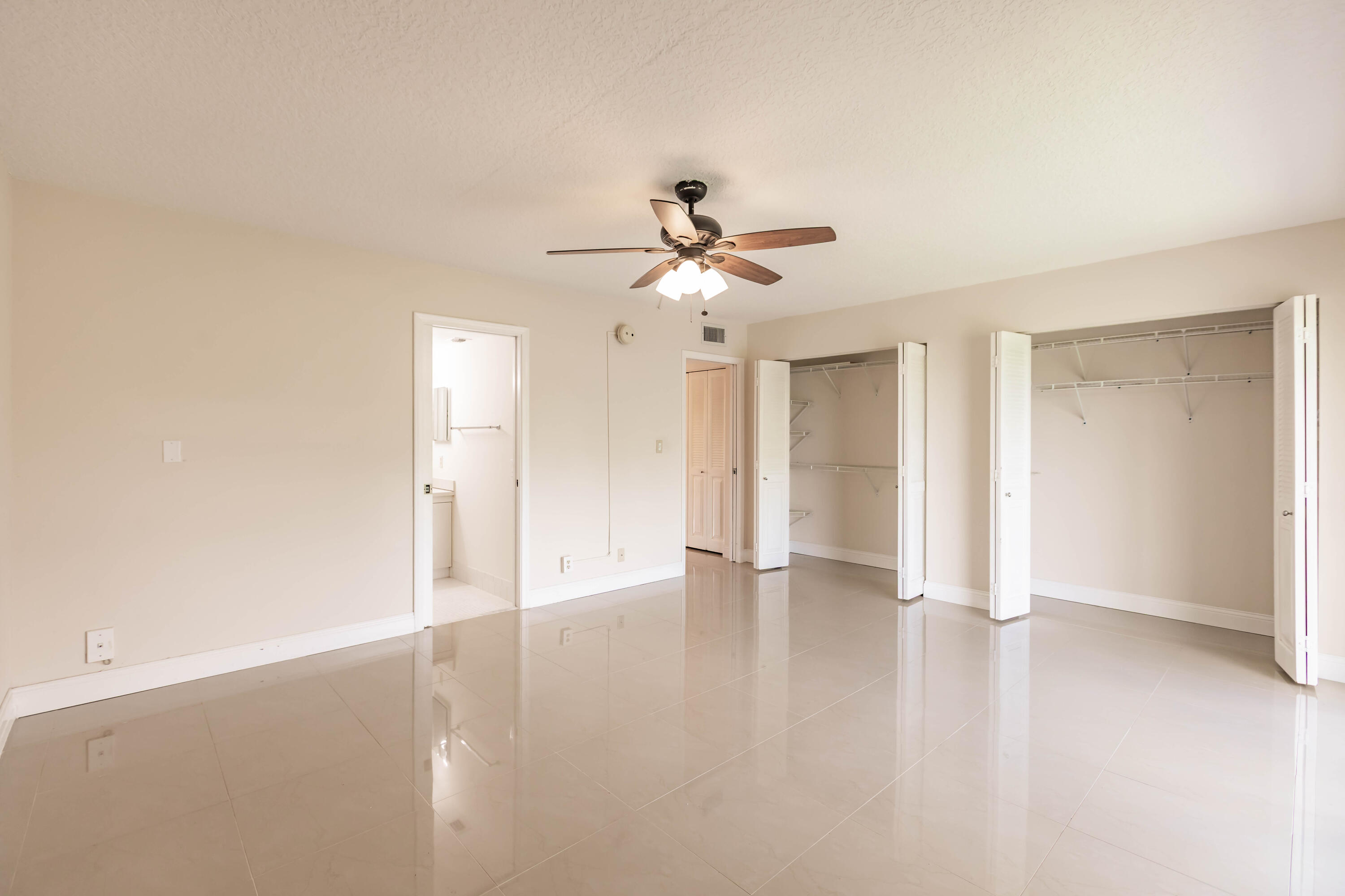 4302 Martinique Circle H3 Property Photo 6