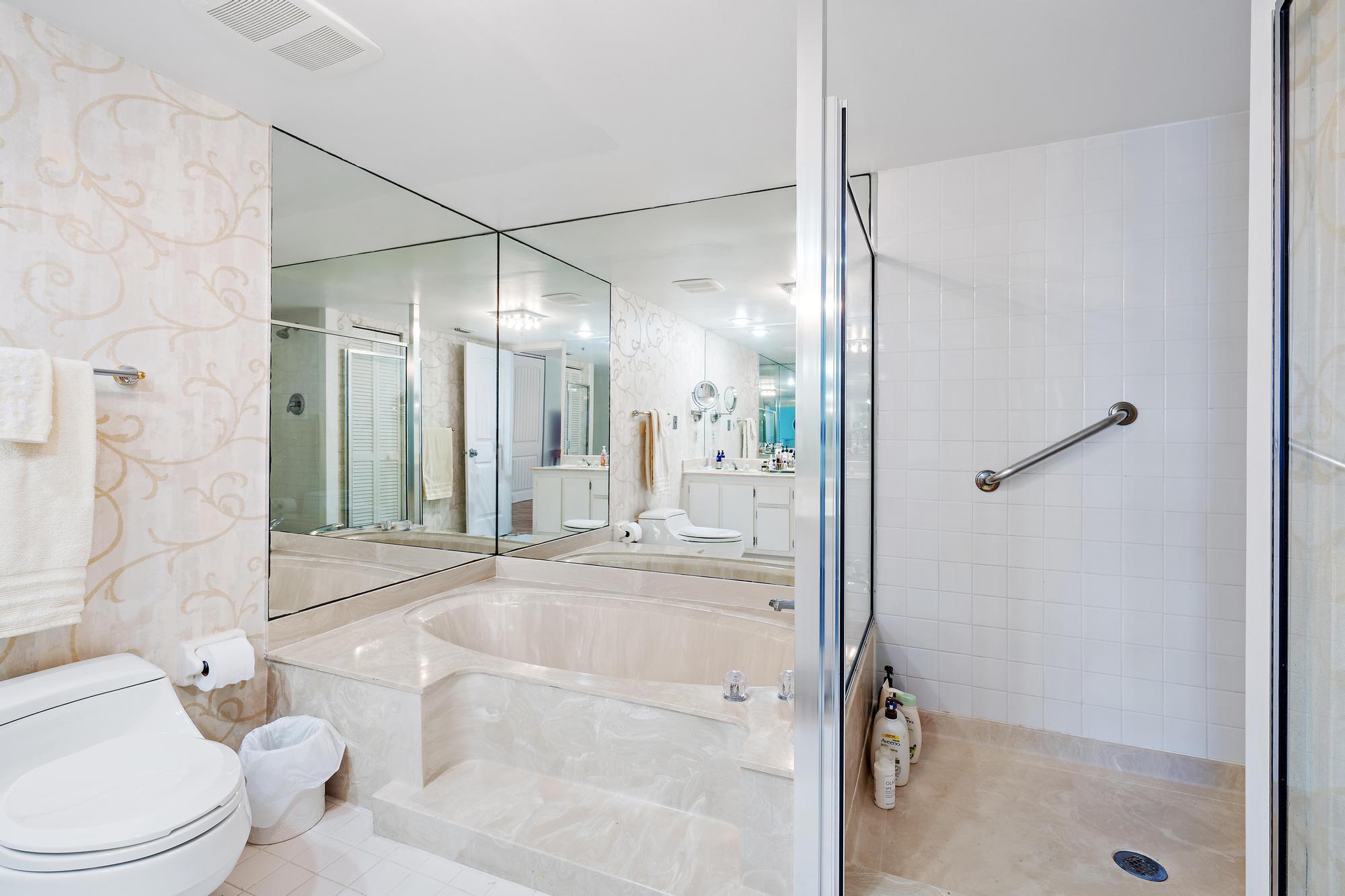 5280 N Ocean Drive 8b Property Photo 19