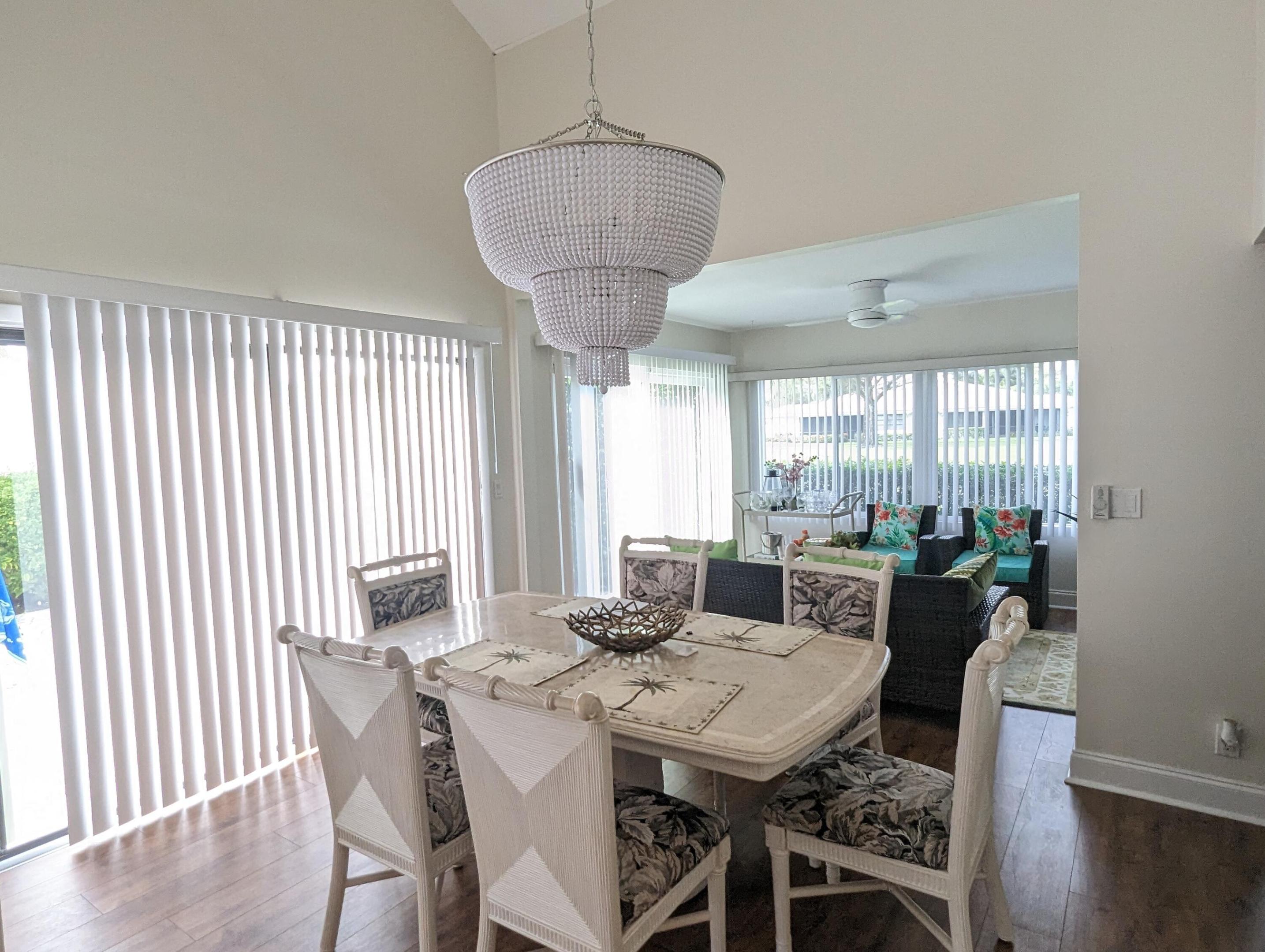 17042 Traverse Circle Property Photo 6