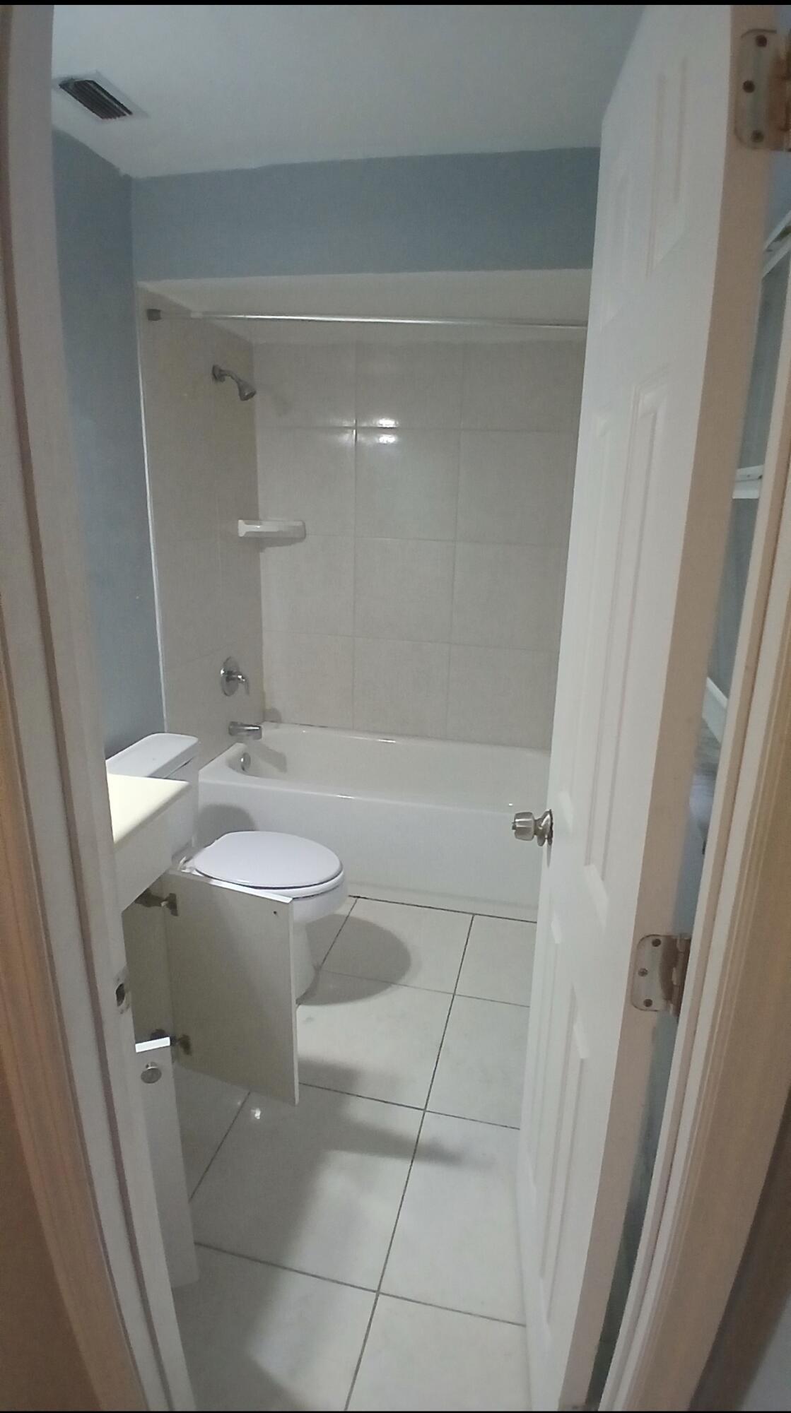 5607 Chet Drive Property Photo 3