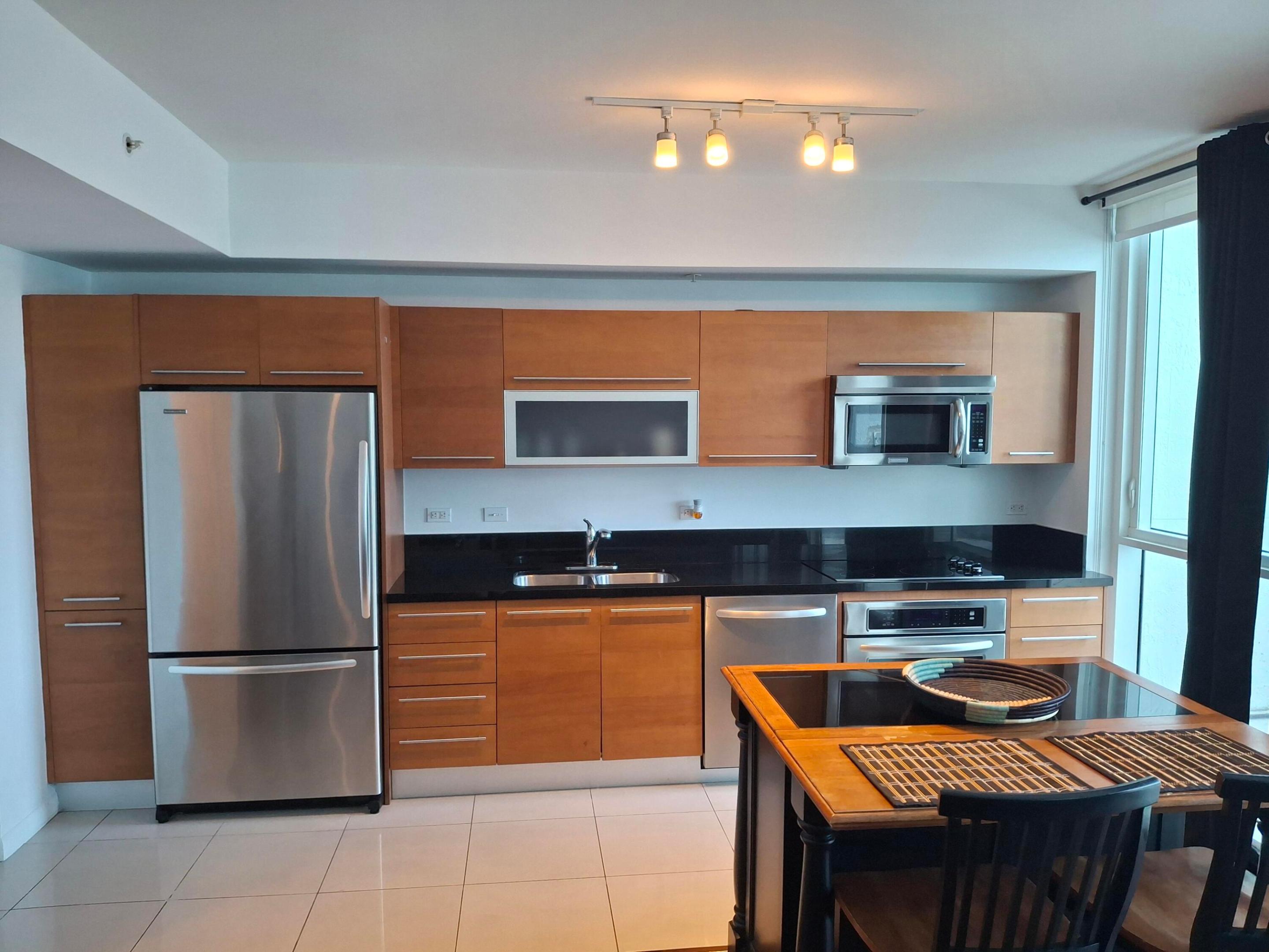 244 Biscayne Boulevard 2805 Property Photo 4
