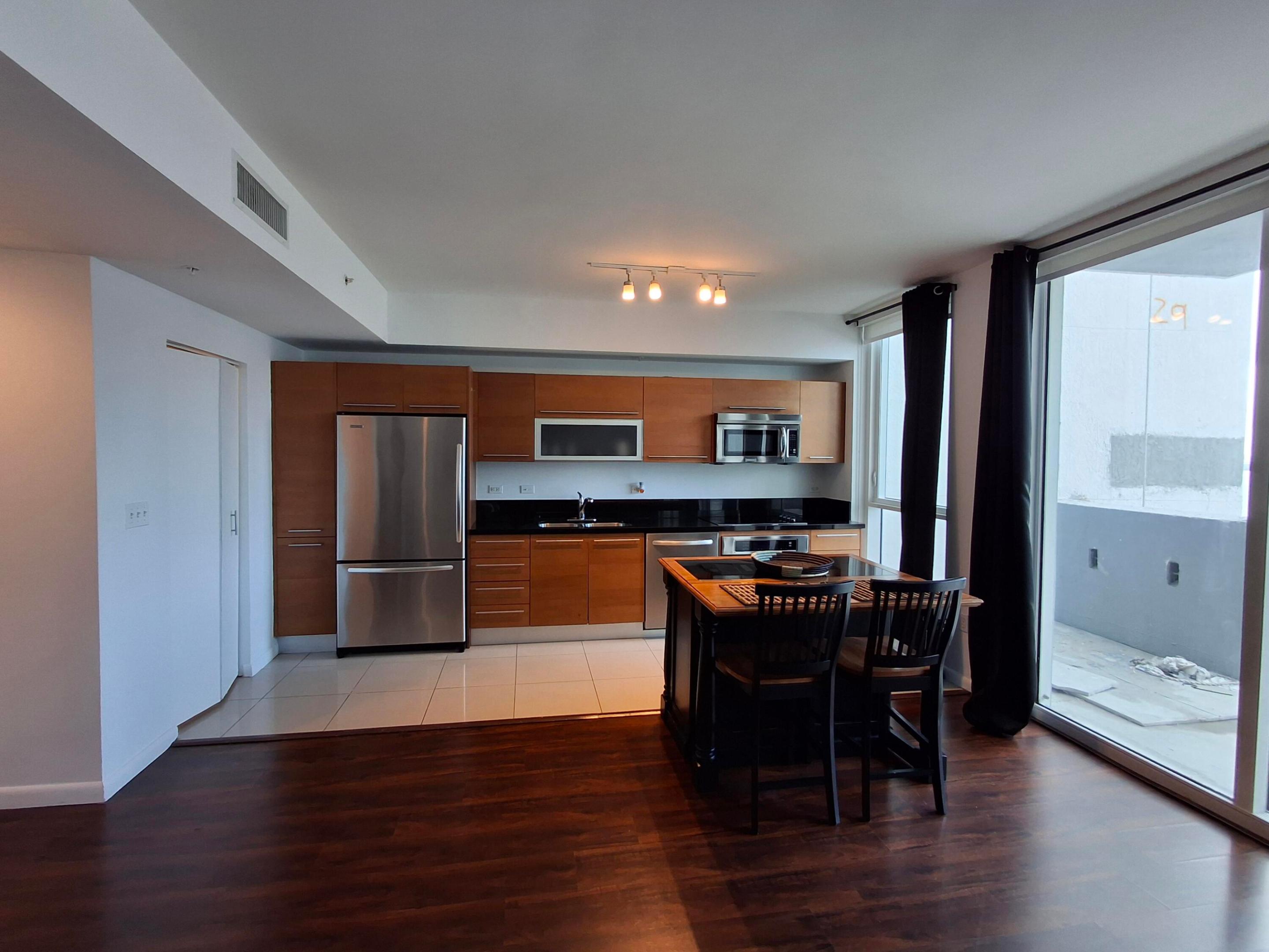 244 Biscayne Boulevard 2805 Property Photo 6