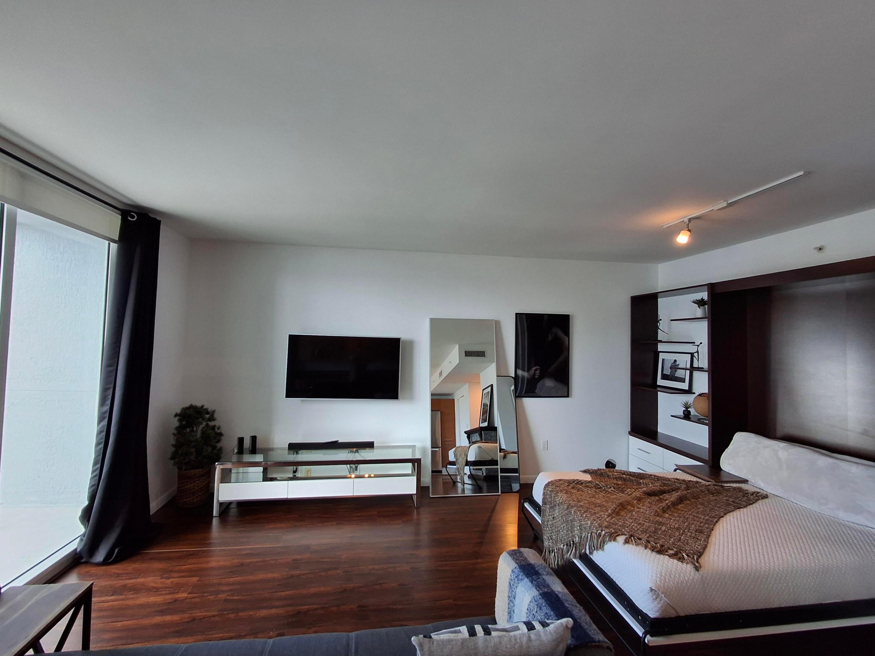 244 Biscayne Boulevard 2805 Property Photo 7