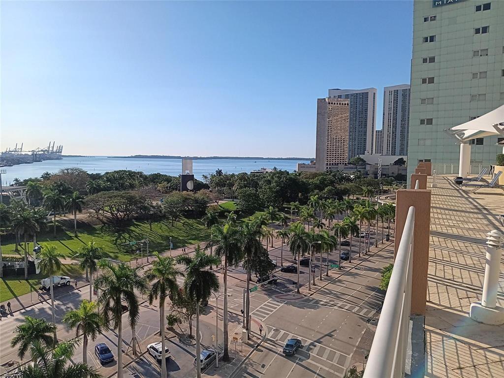 244 Biscayne Boulevard 2805 Property Photo 16