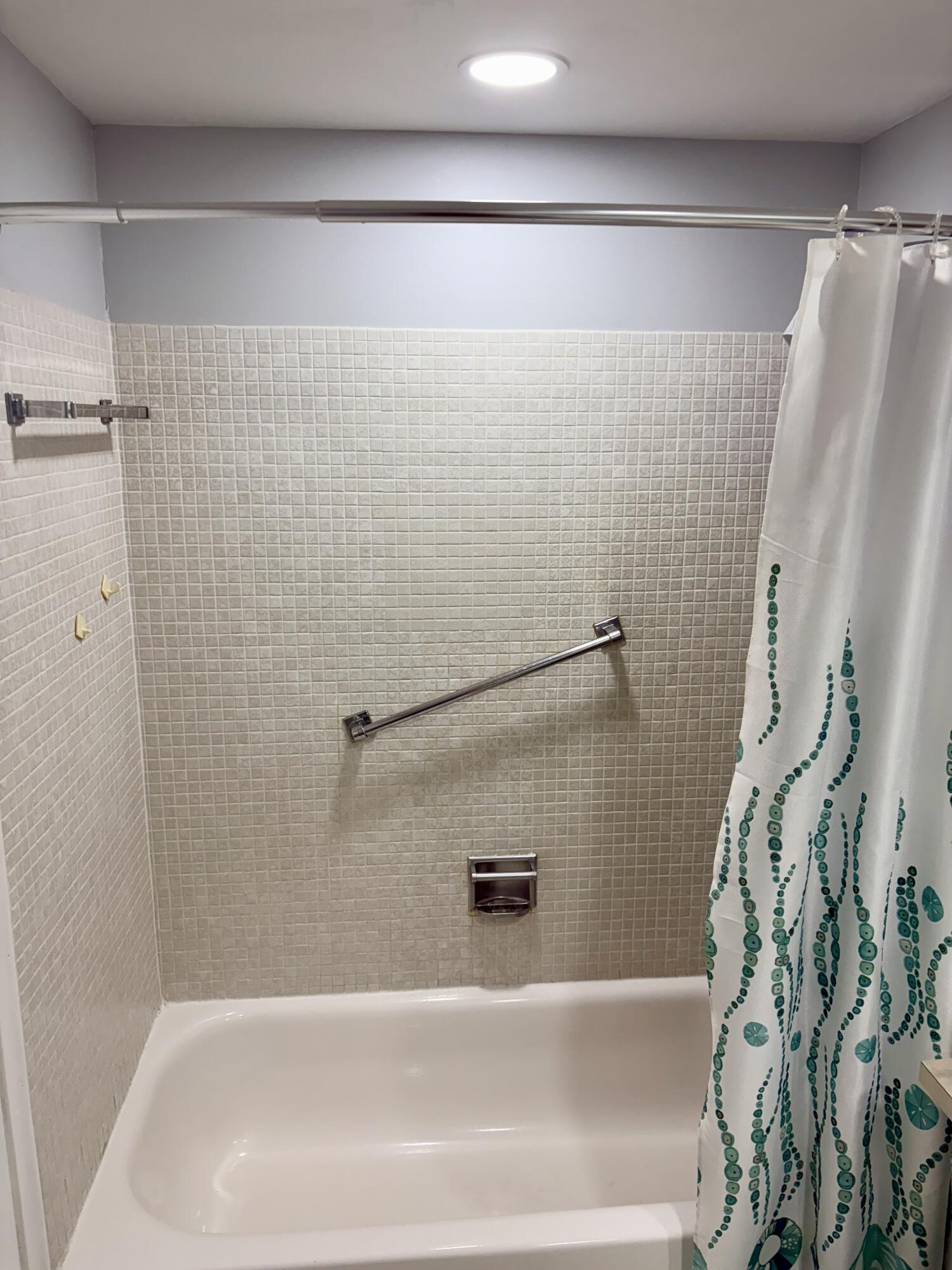 14 Easthampton A Property Photo 13