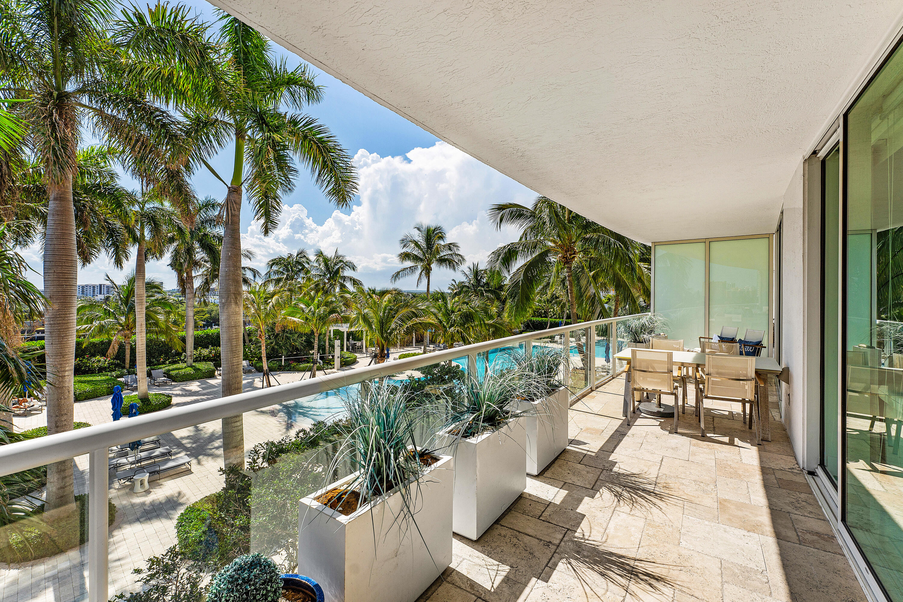 1 N Ocean Boulevard 513 Property Photo 1