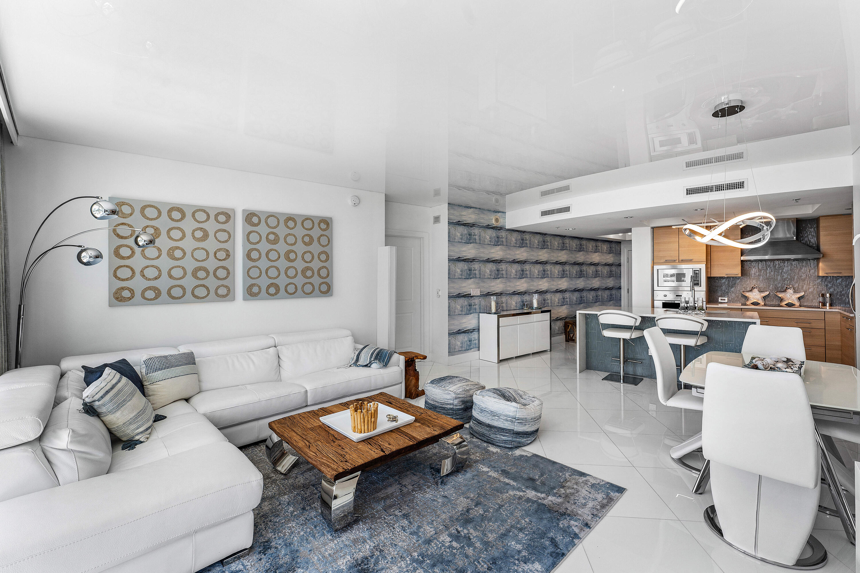 1 N Ocean Boulevard 513 Property Photo 6