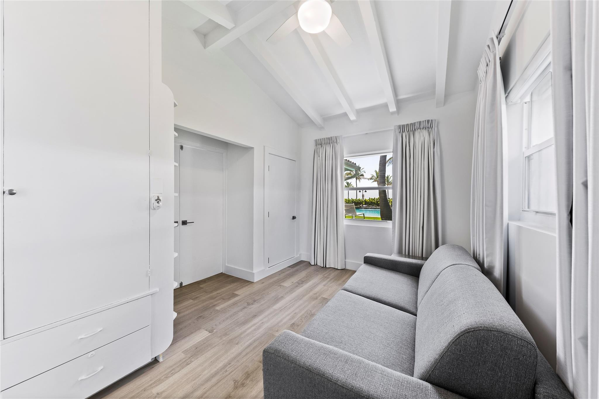 1663 N Fort Lauderdale Beach Boulevard Property Photo 22