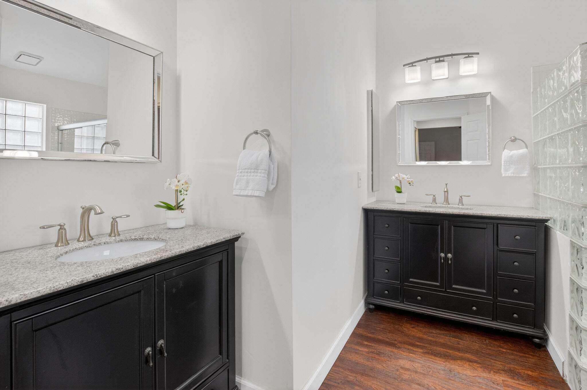 7550 Ironbridge Circle Property Photo 4