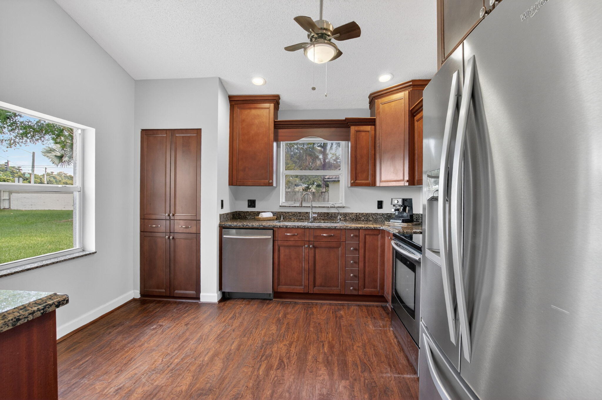 7550 Ironbridge Circle Property Photo 24