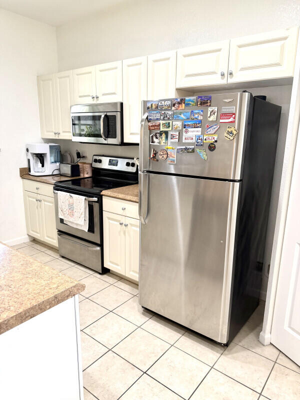 1205 Abaco Lane Property Photo 4