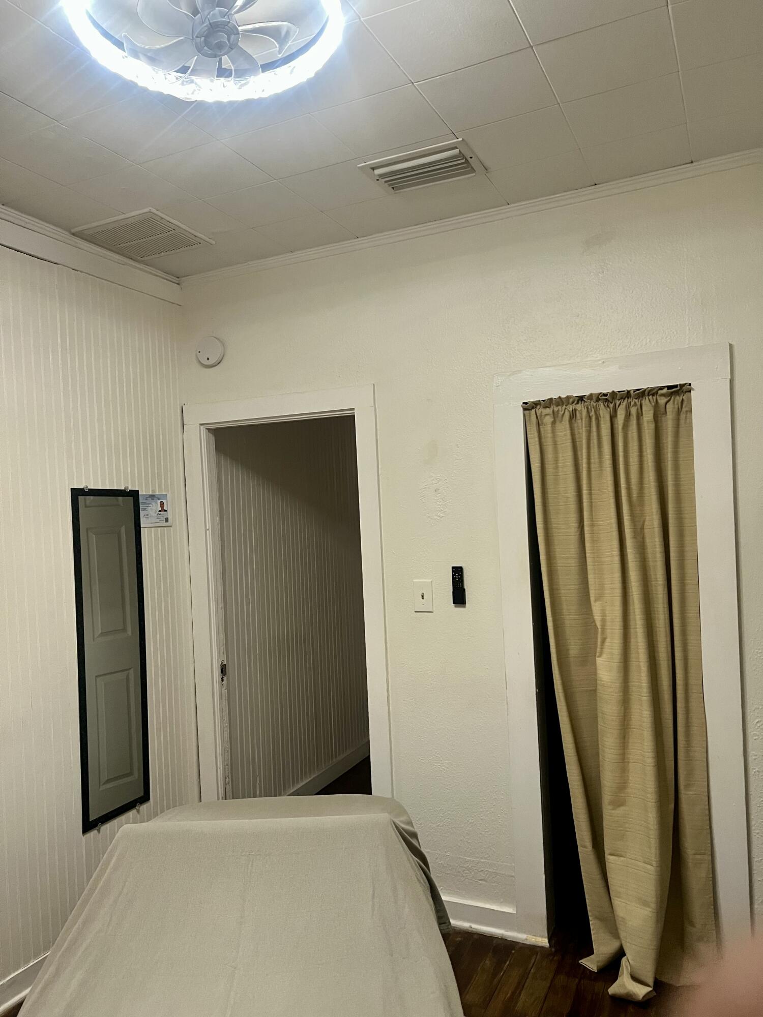 208 Avenue E Property Photo 35