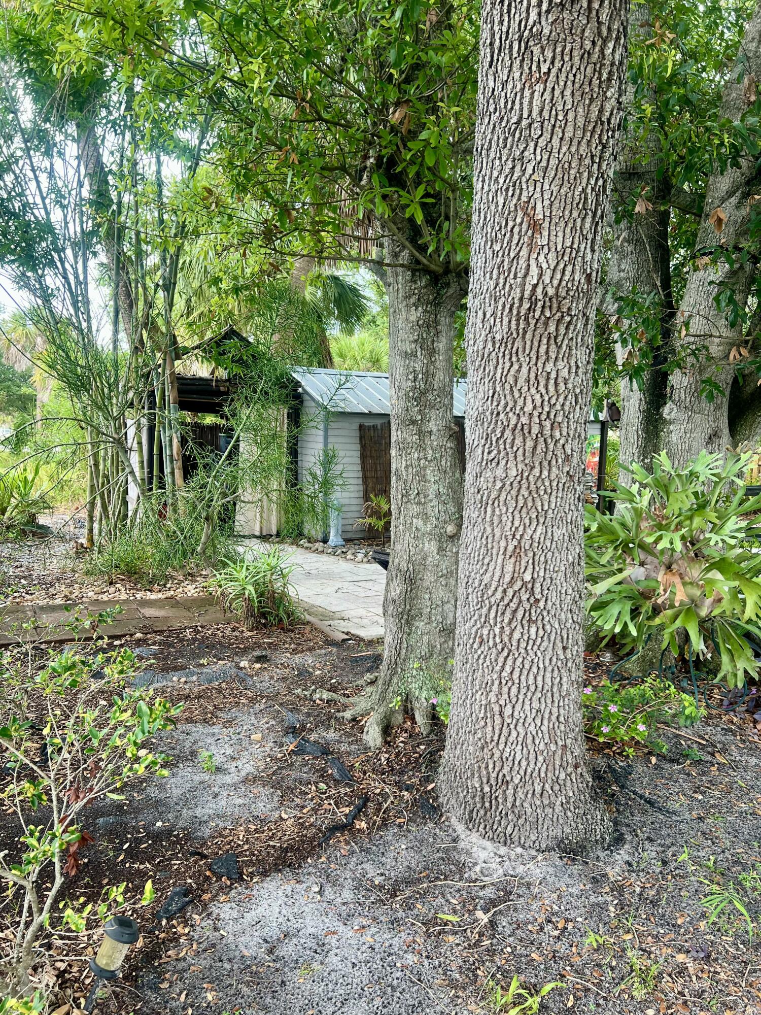 208 Avenue E Property Photo 47