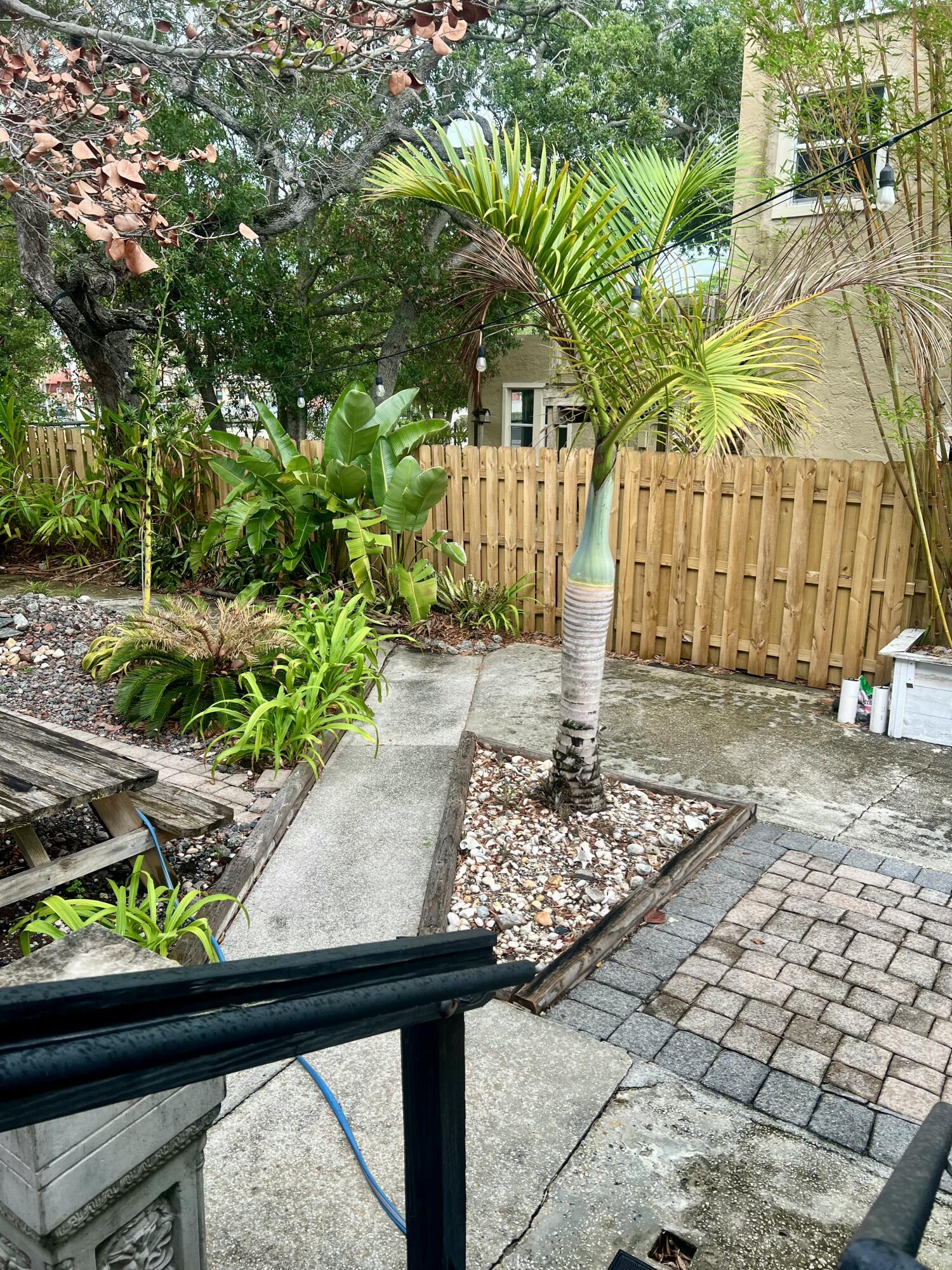 208 Avenue E Property Photo 58