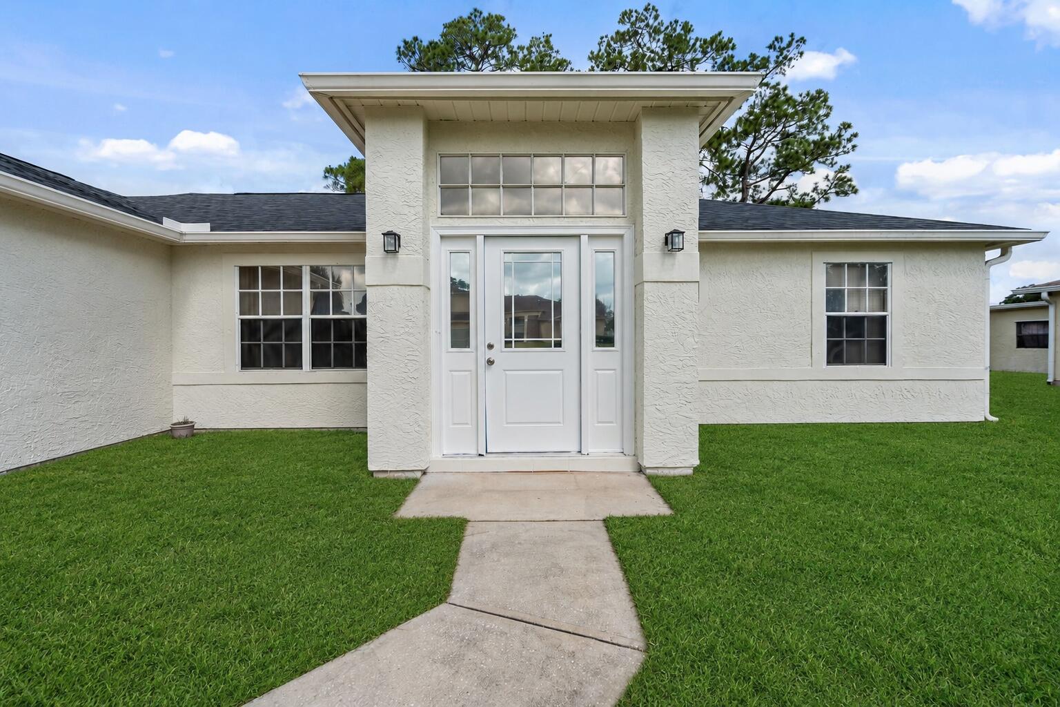 349 Hammock Road Se Property Photo 2