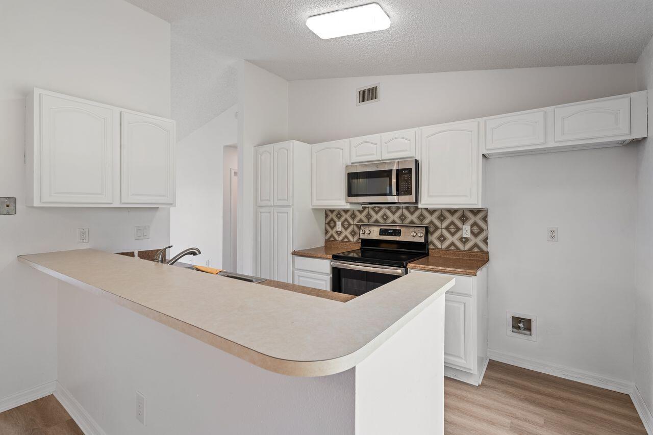 349 Hammock Road Se Property Photo 8