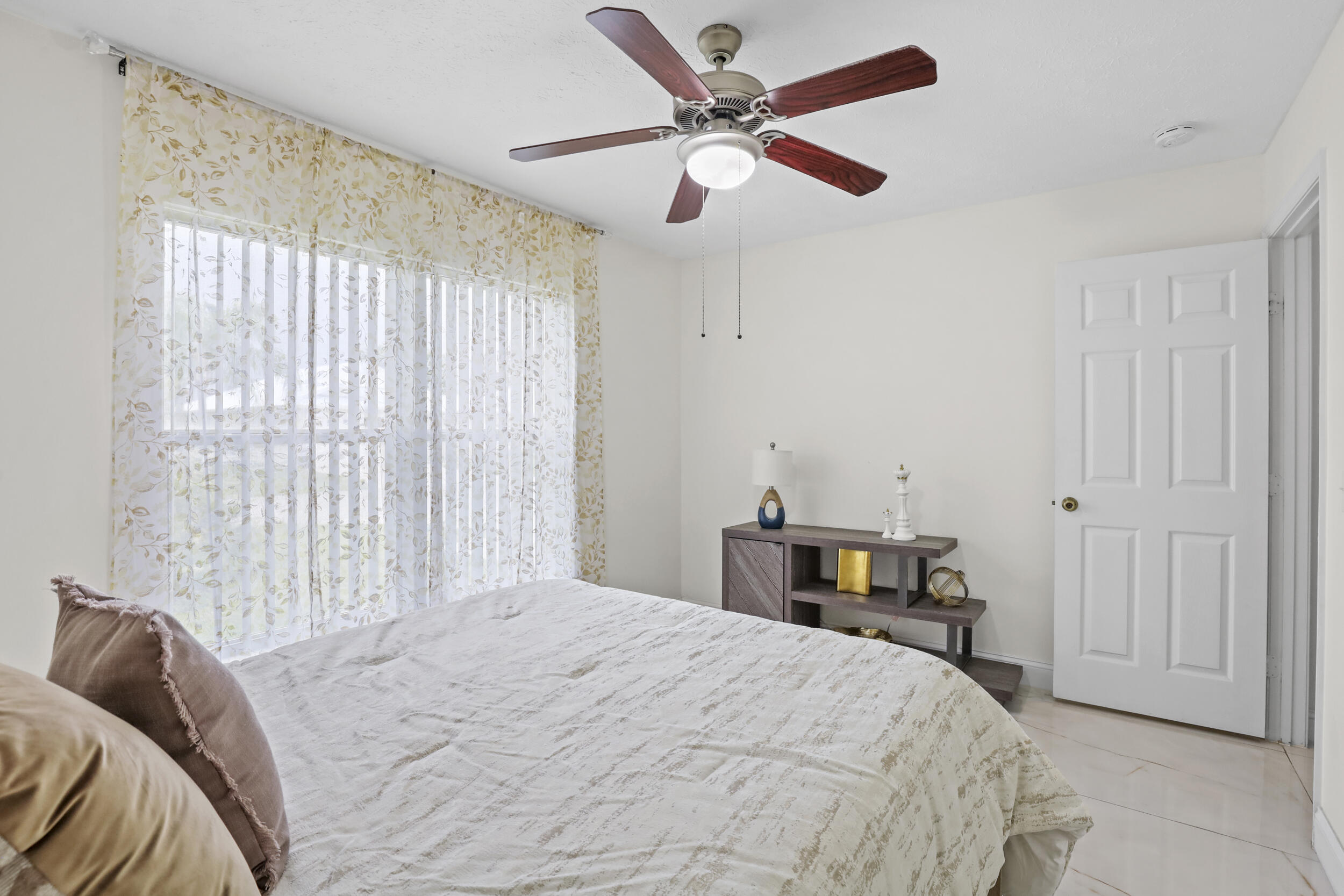 6648 Gaviota Property Photo 16