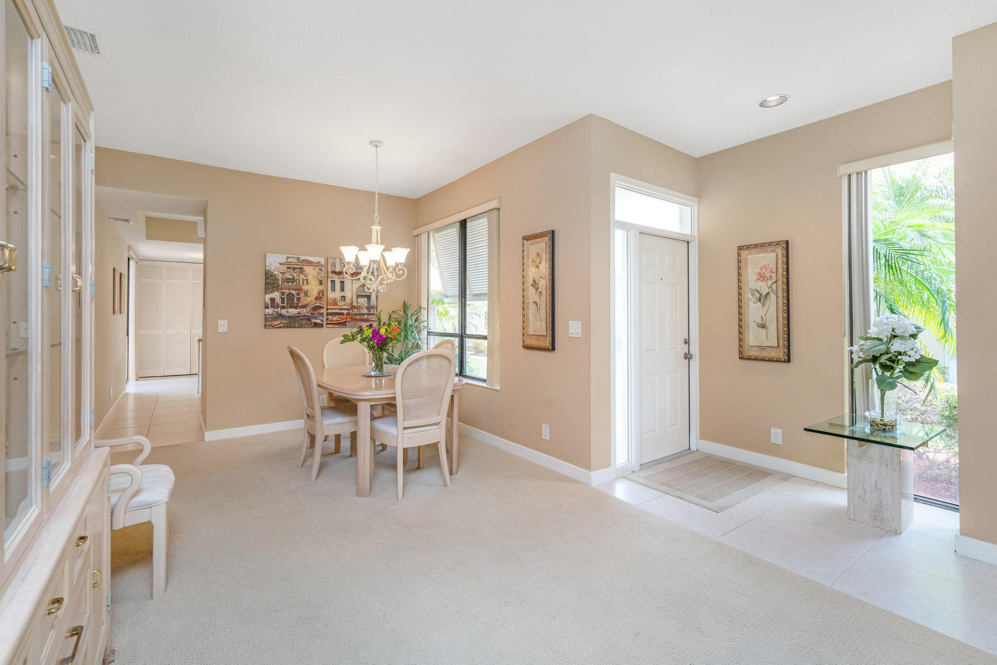 135 Old Meadow Way Property Photo 5
