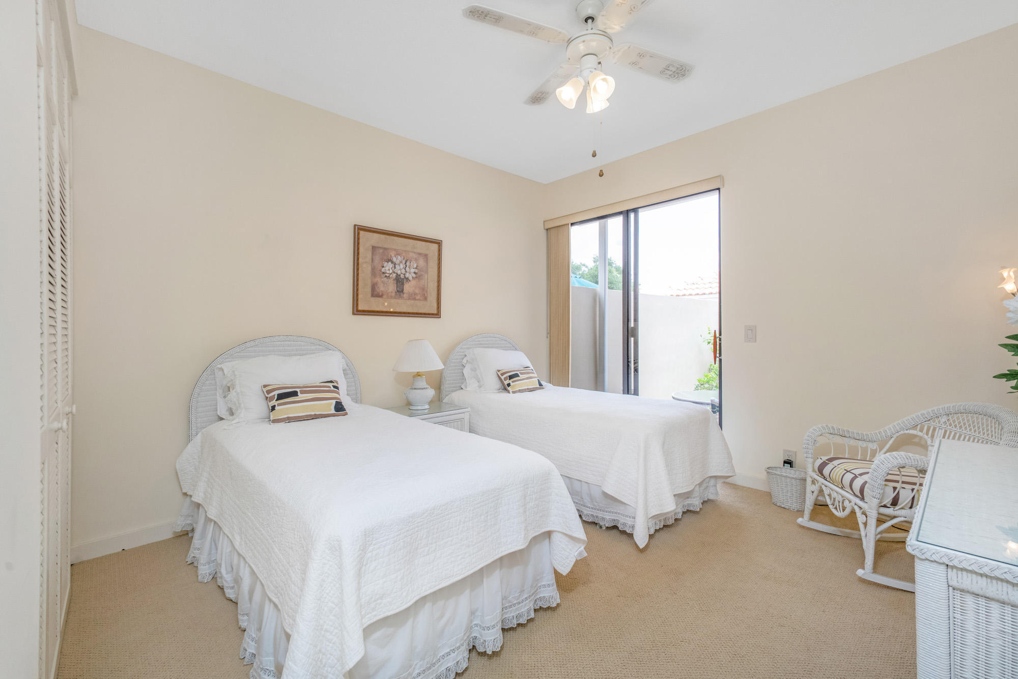 135 Old Meadow Way Property Photo 16