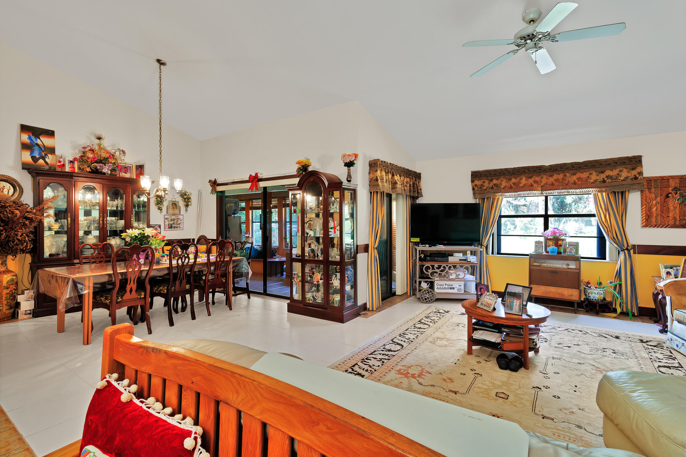 6930 41st Street Property Photo 6