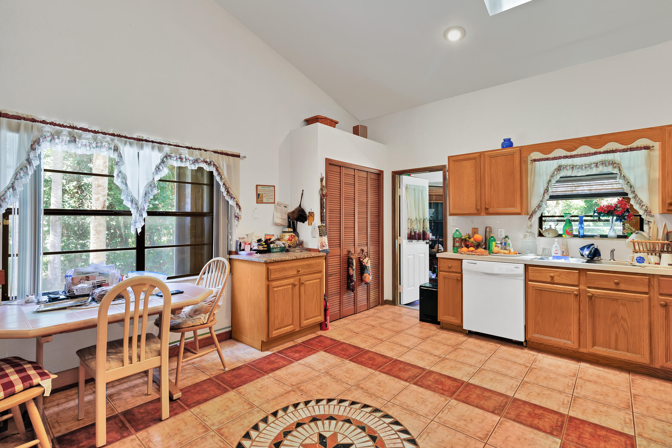 6930 41st Street Property Photo 10
