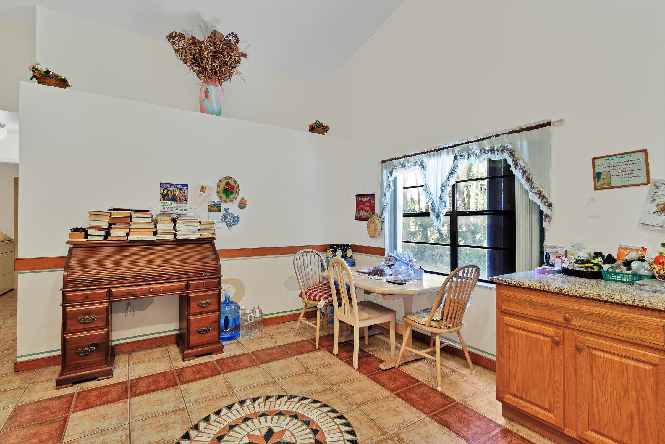 6930 41st Street Property Photo 12
