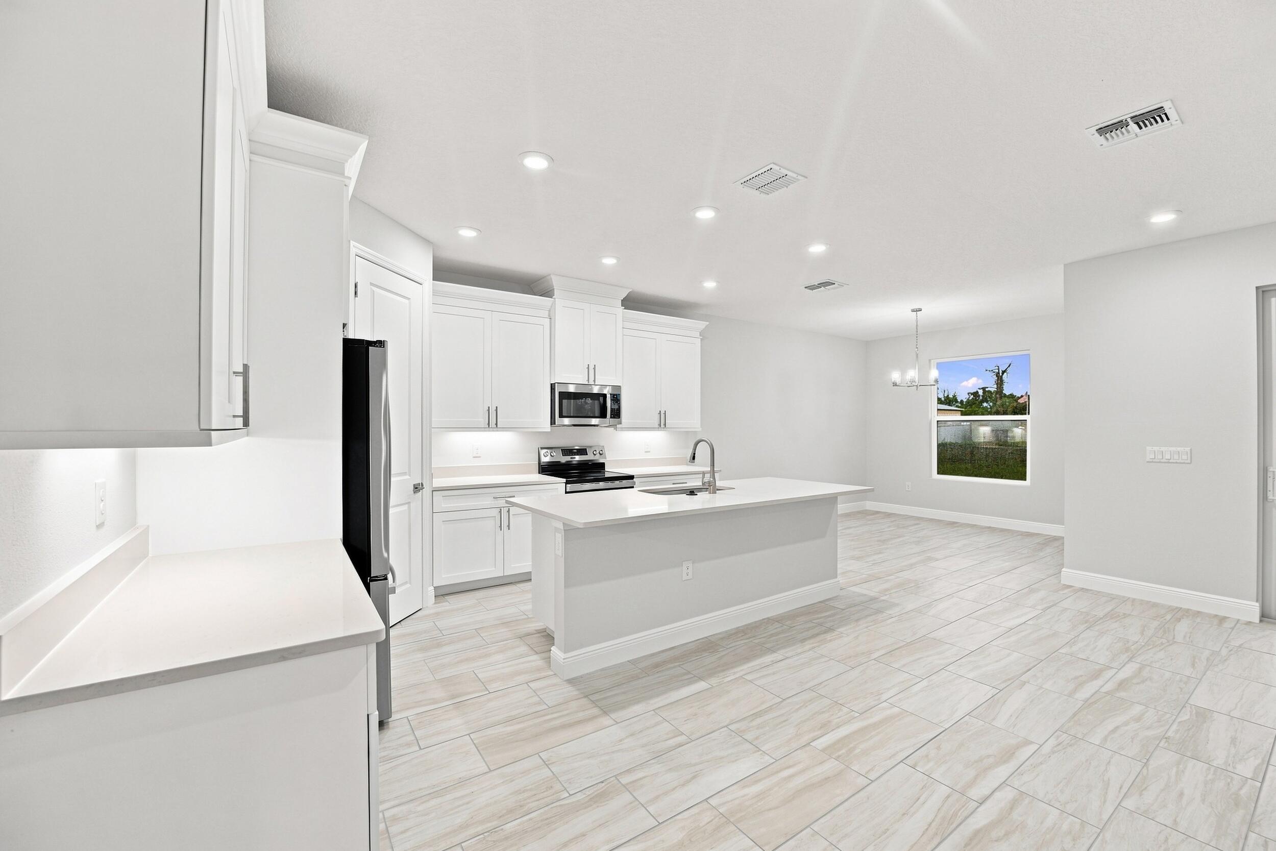 1835 Wheeling Avenue Property Photo 6