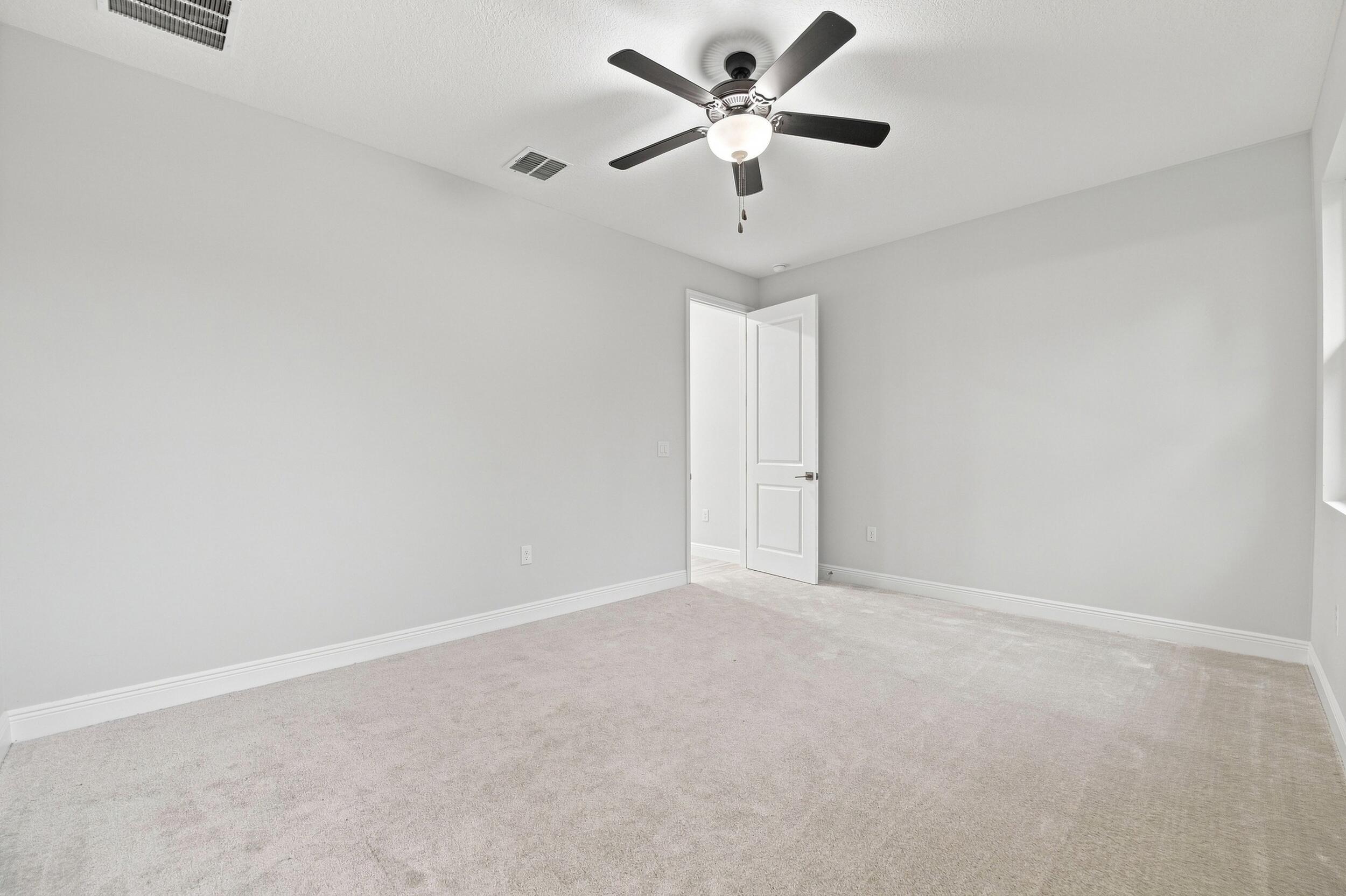 1835 Wheeling Avenue Property Photo 18