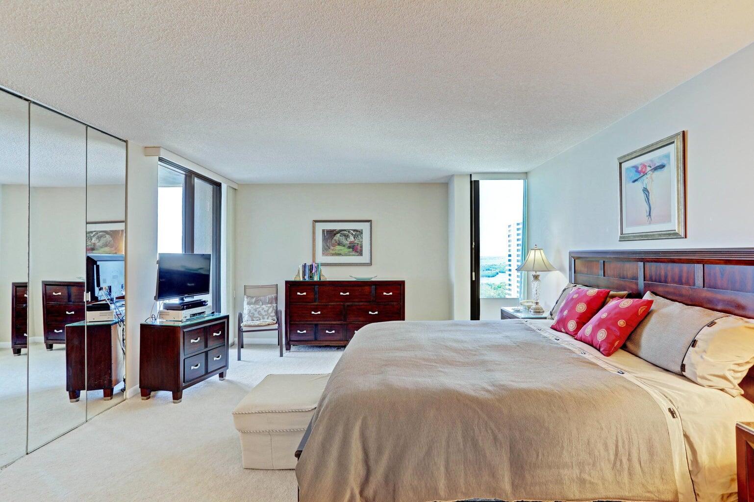 5510 N Ocean Drive 17d Property Photo 15