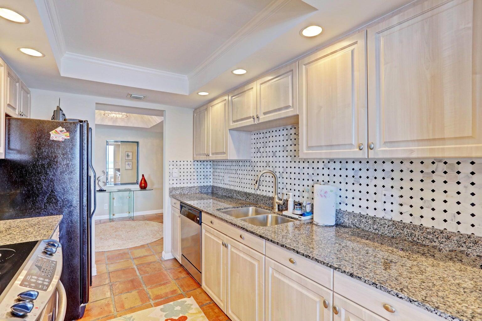 5510 N Ocean Drive 17d Property Photo 31