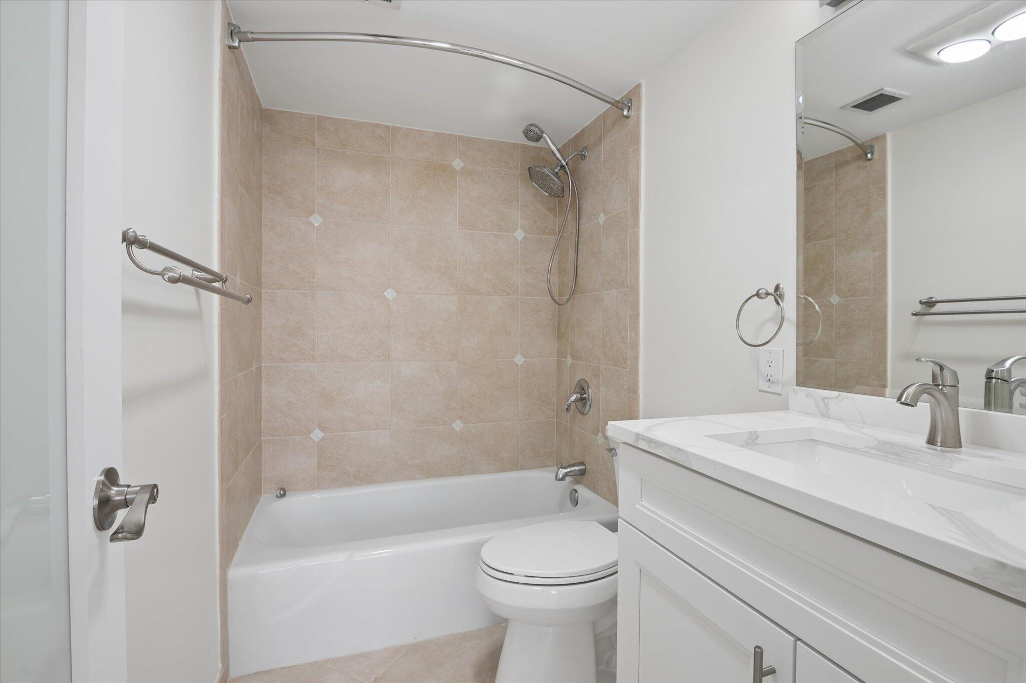 511 Bayshore Drive 206 Property Photo 10