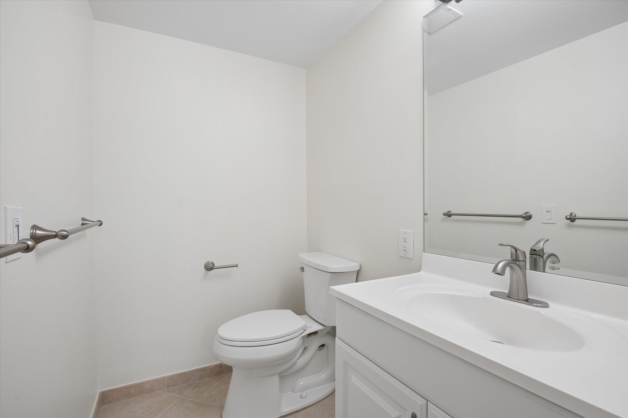 511 Bayshore Drive 206 Property Photo 13